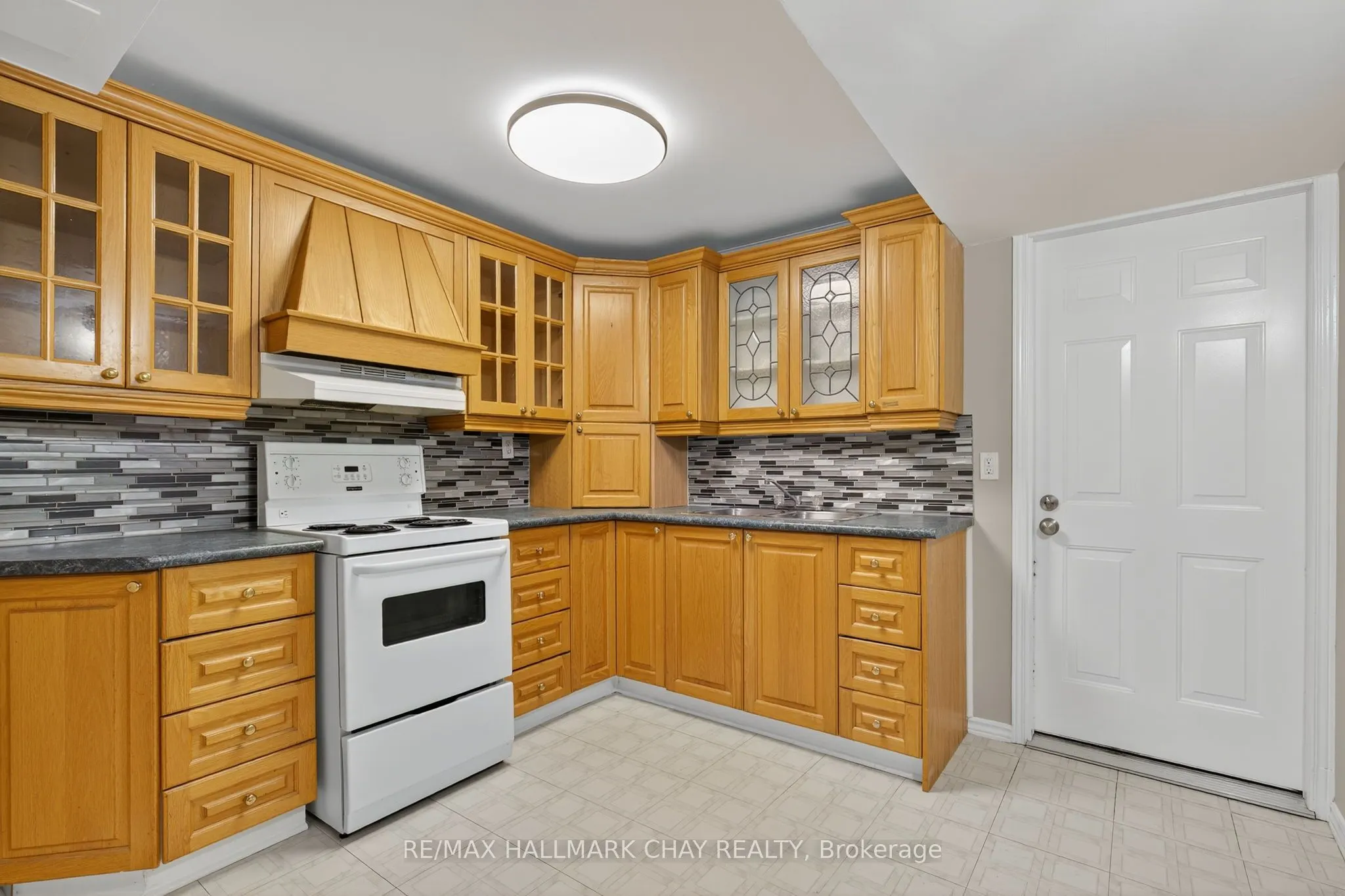 82 Sundew Drive, #Lower