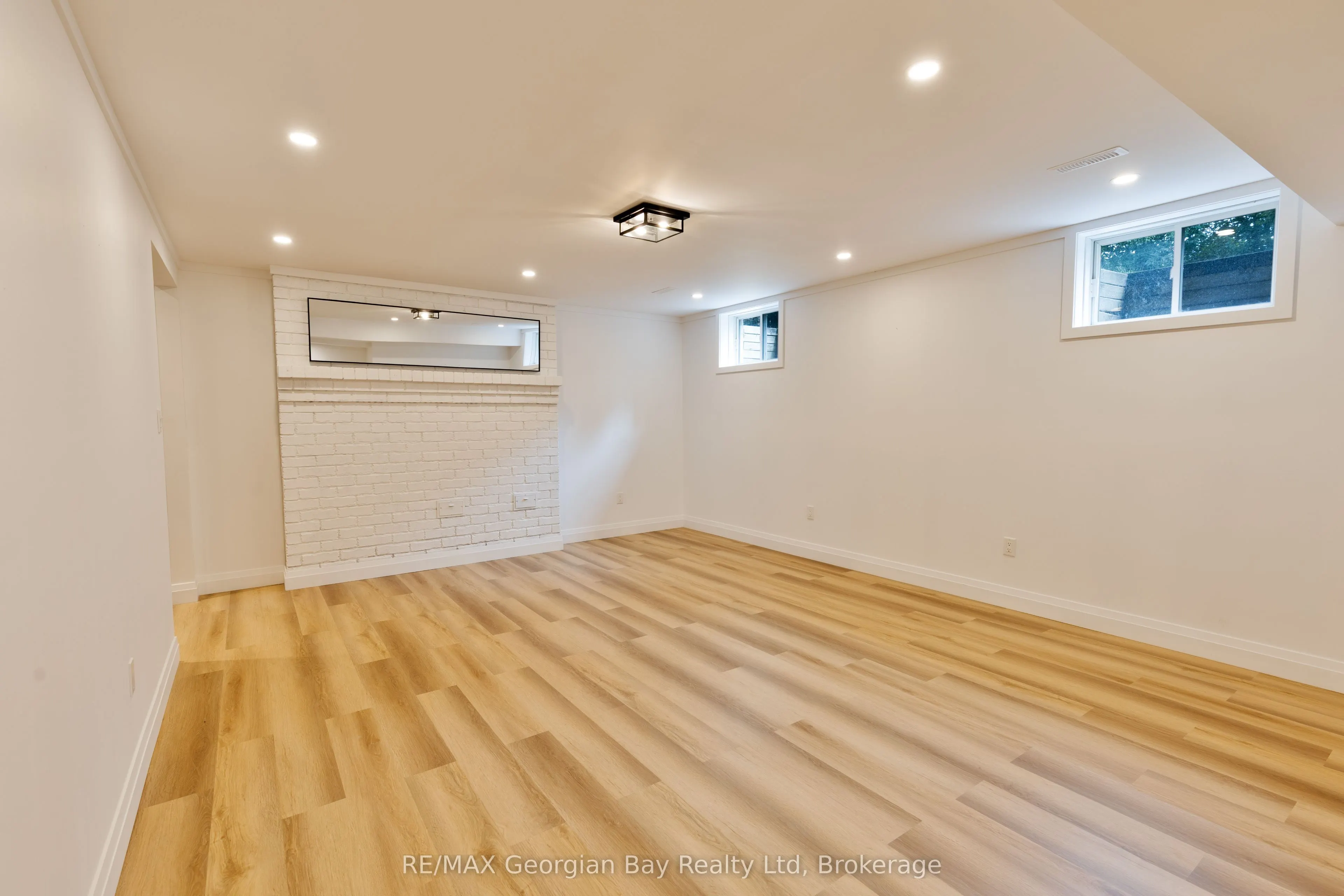 105 Duckworth Street