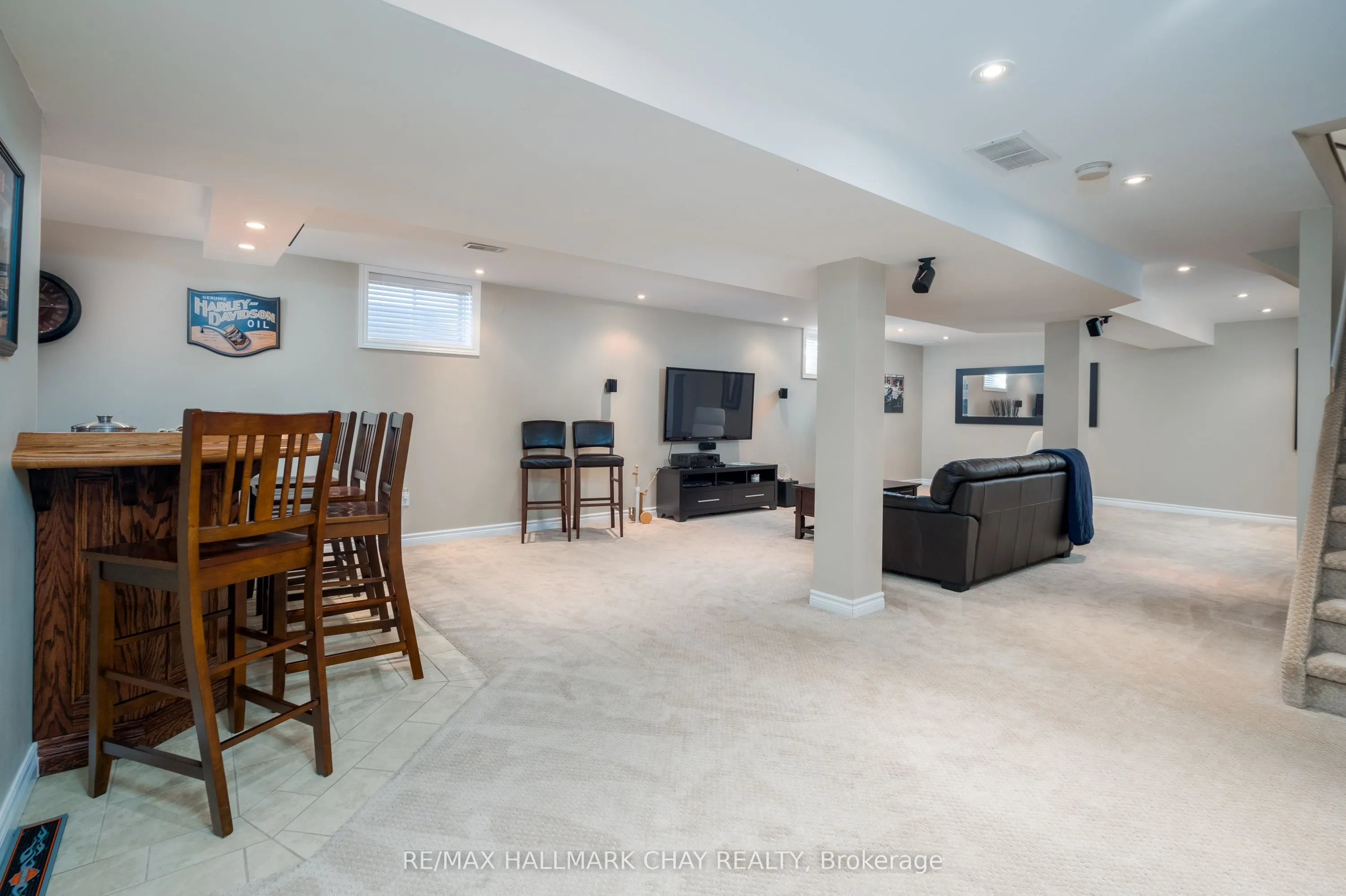 105 Crompton Drive