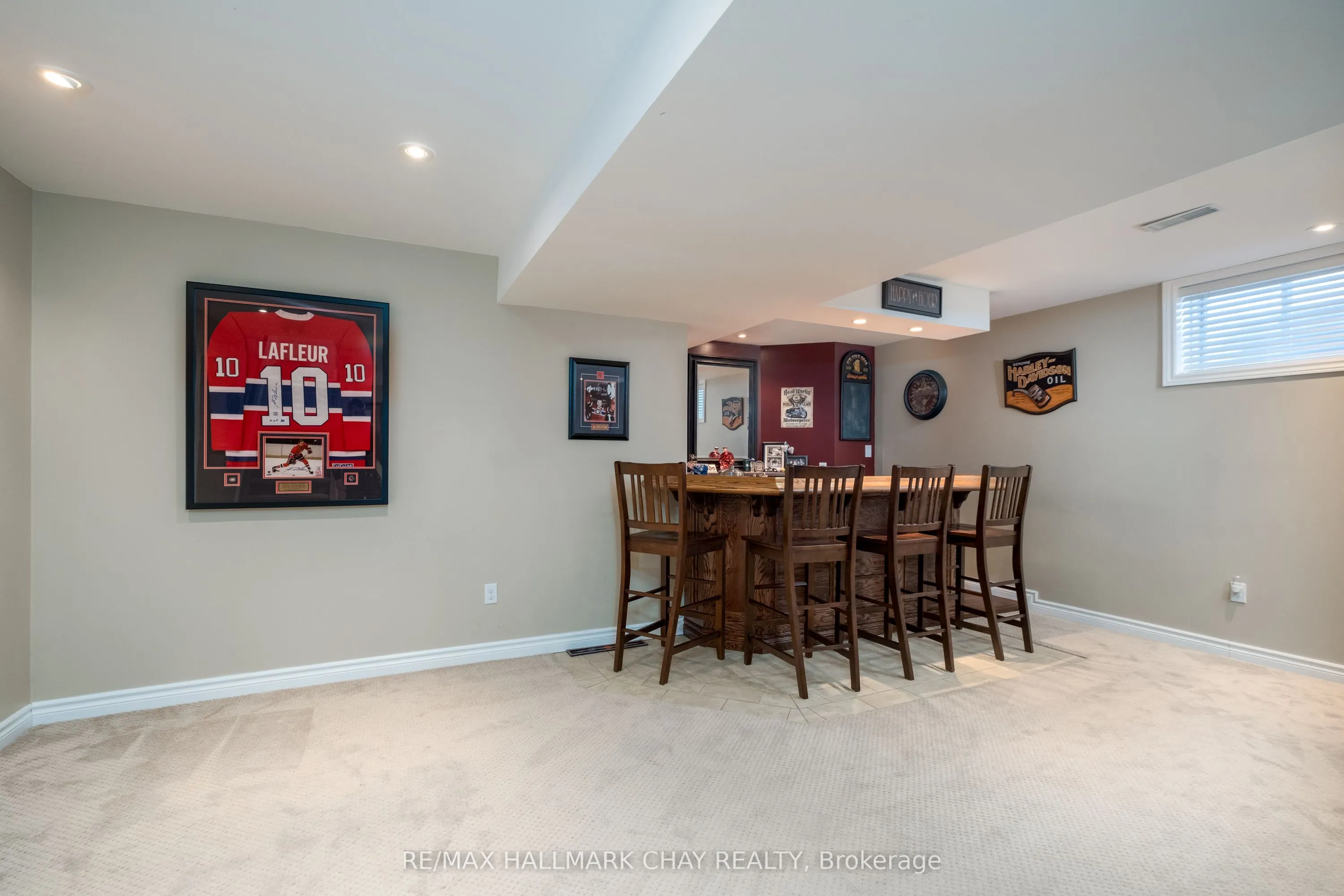 105 Crompton Drive
