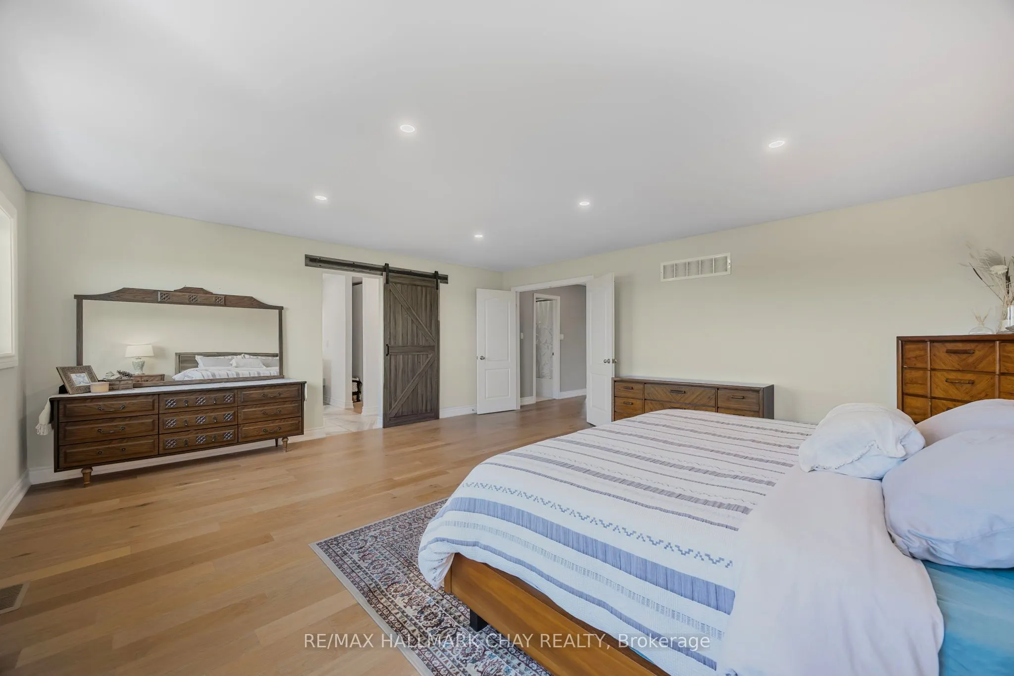 12 Prince Of Wales Drive