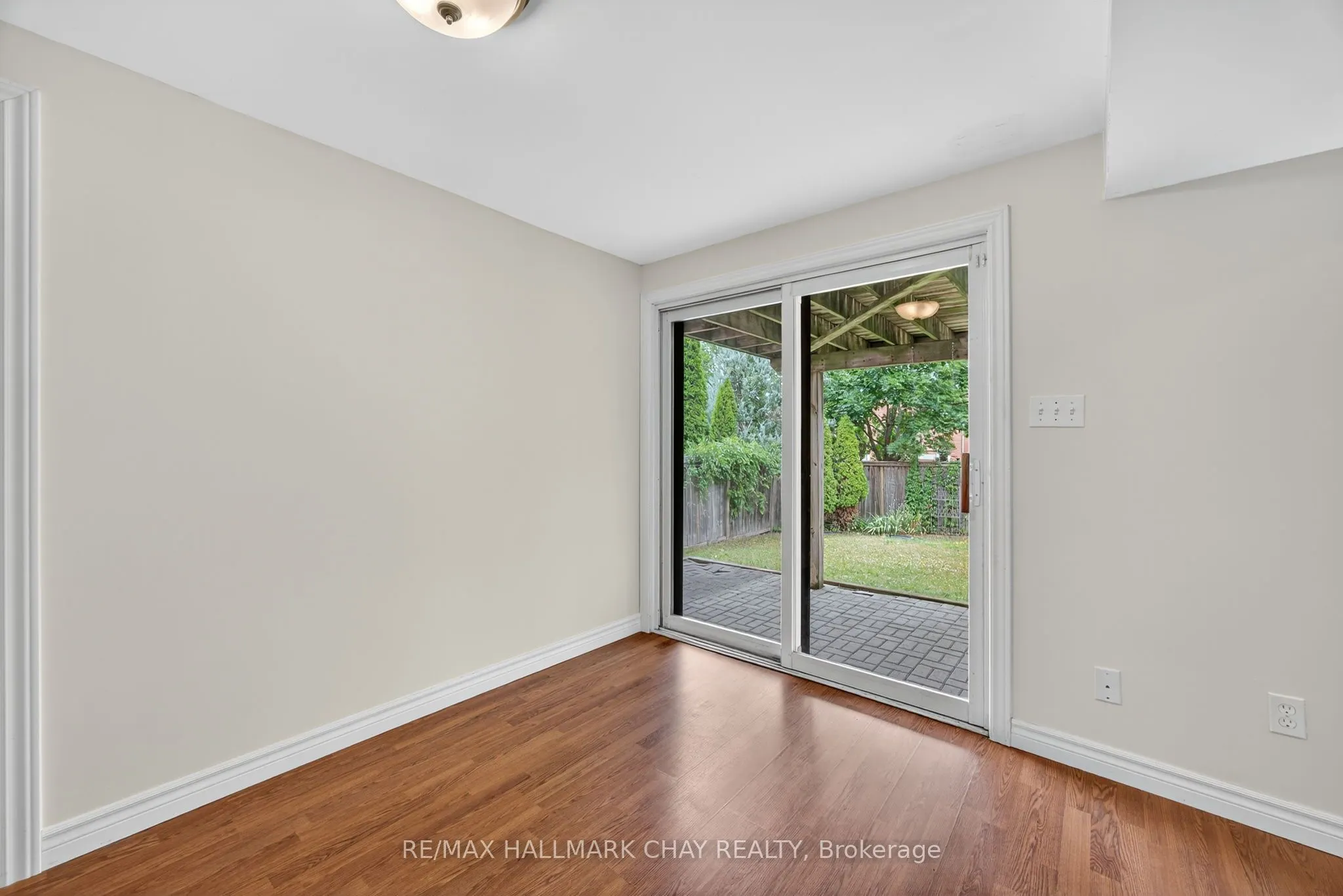 12 Prince Of Wales Drive