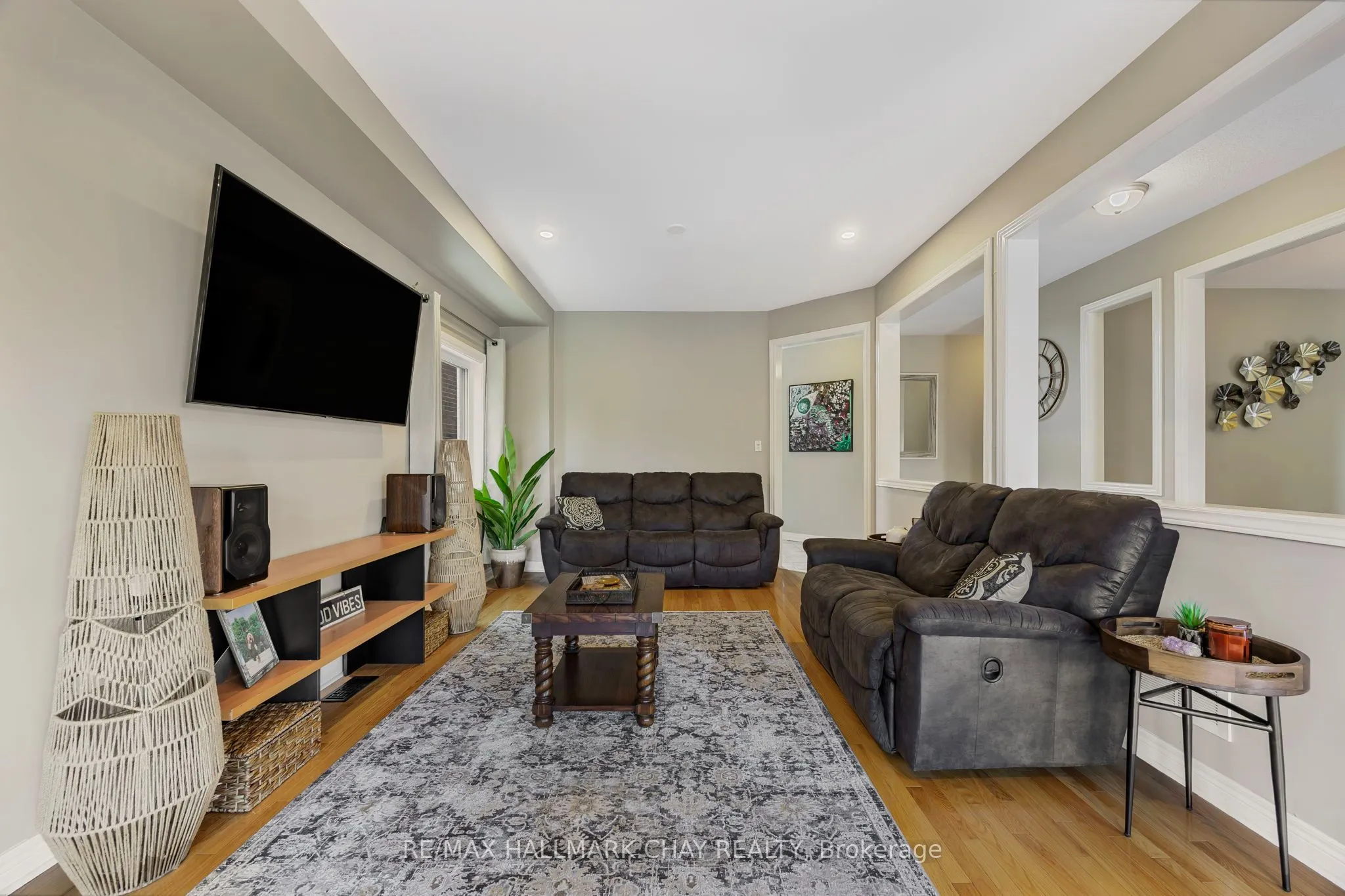 12 Prince Of Wales Drive