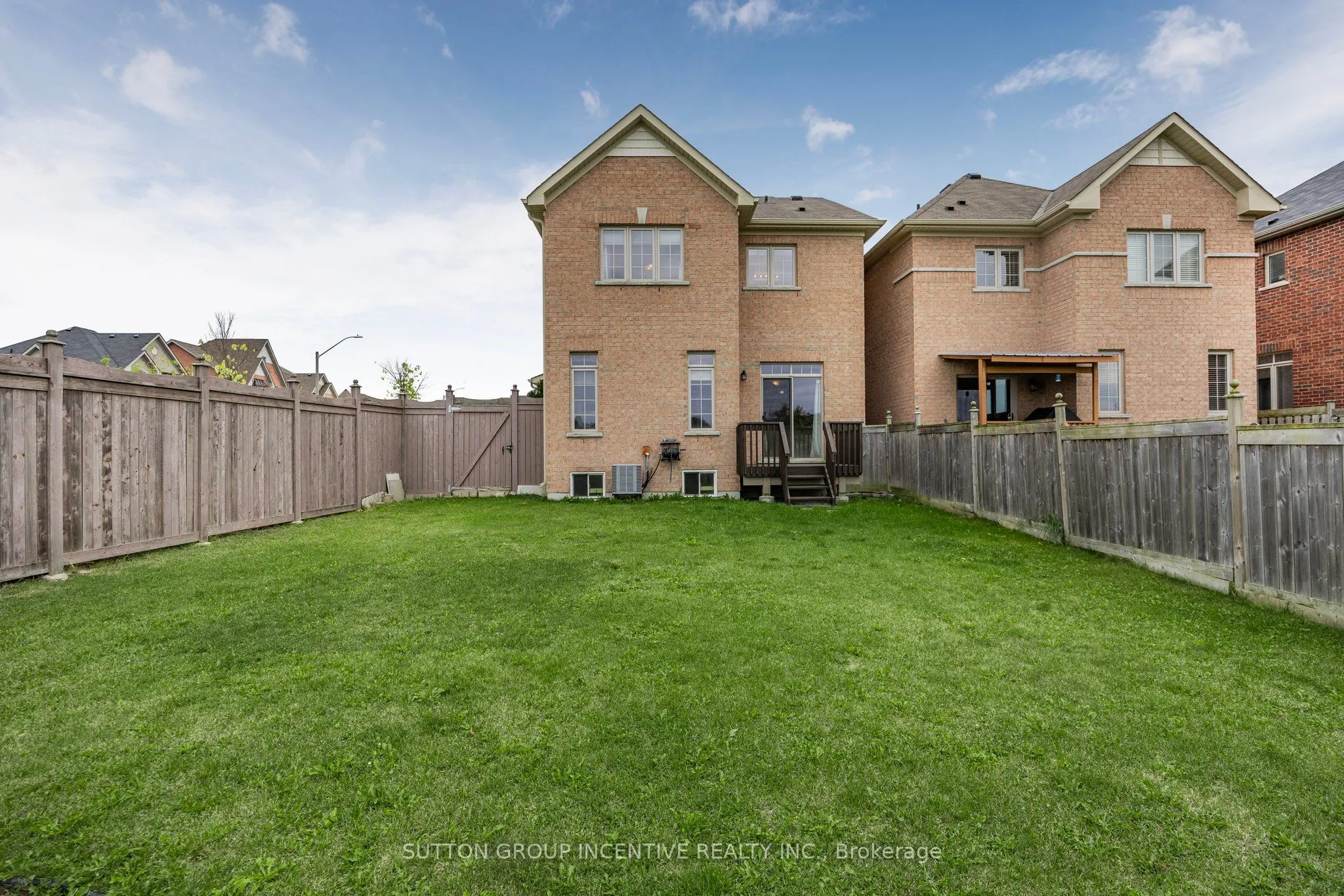 76 Forsyth Crescent