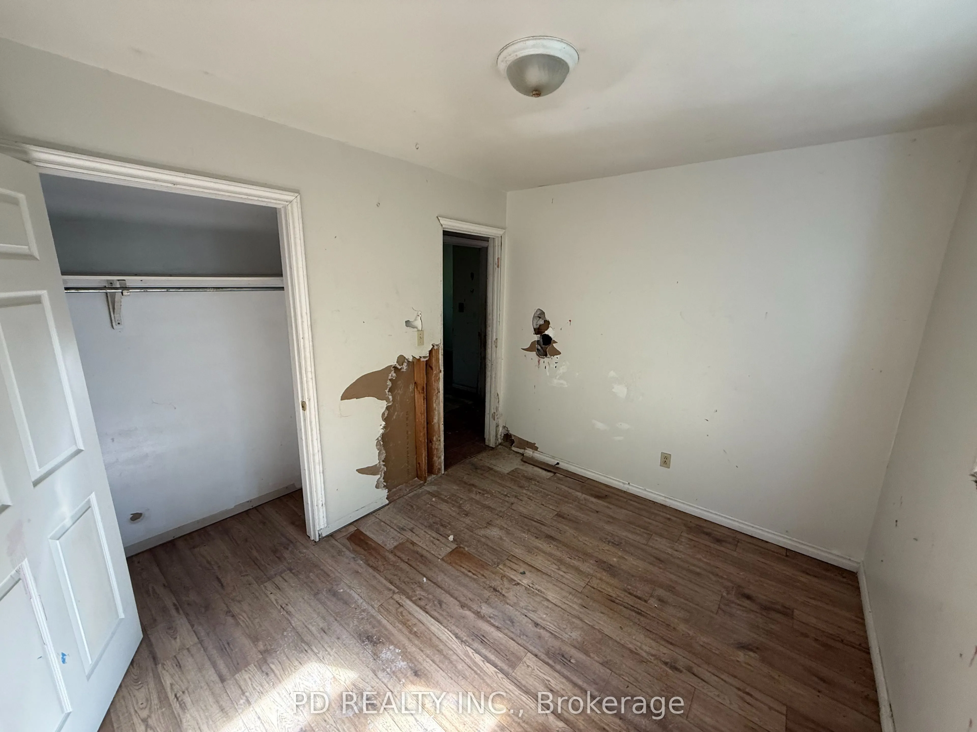 5840 Lowanda Lane