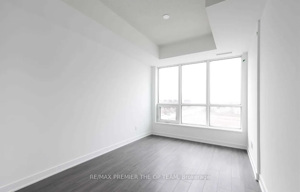 681 Yonge Street, #416