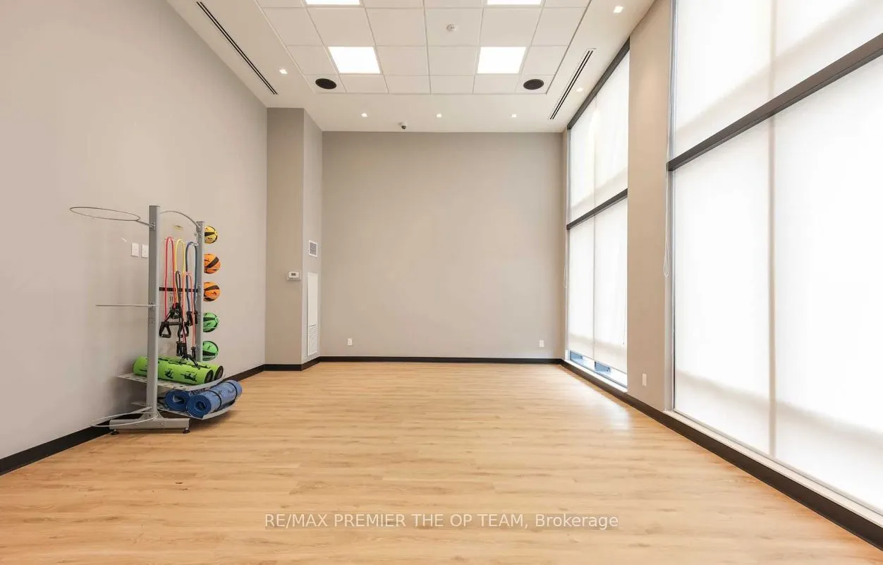 681 Yonge Street, #416