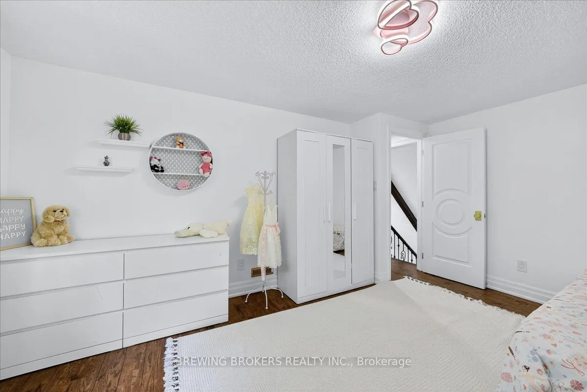 4 Sumac Crescent
