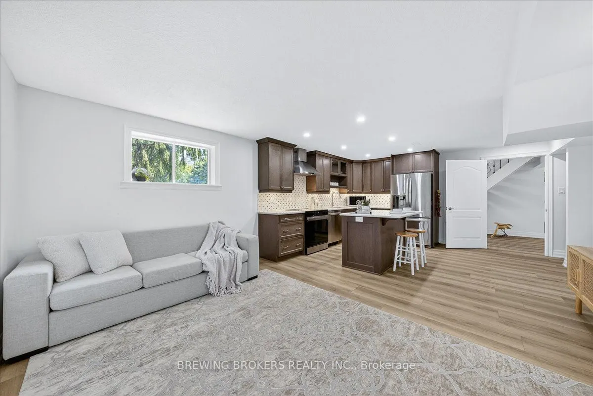 4 Sumac Crescent