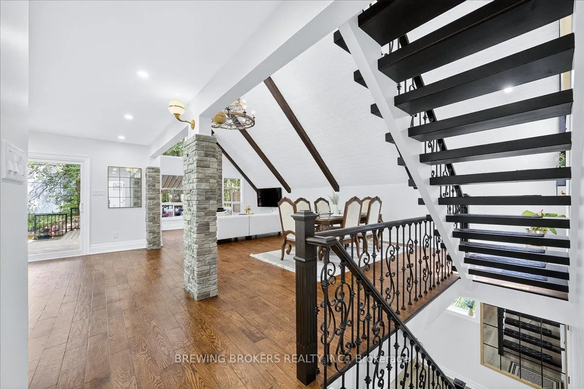 4 Sumac Crescent