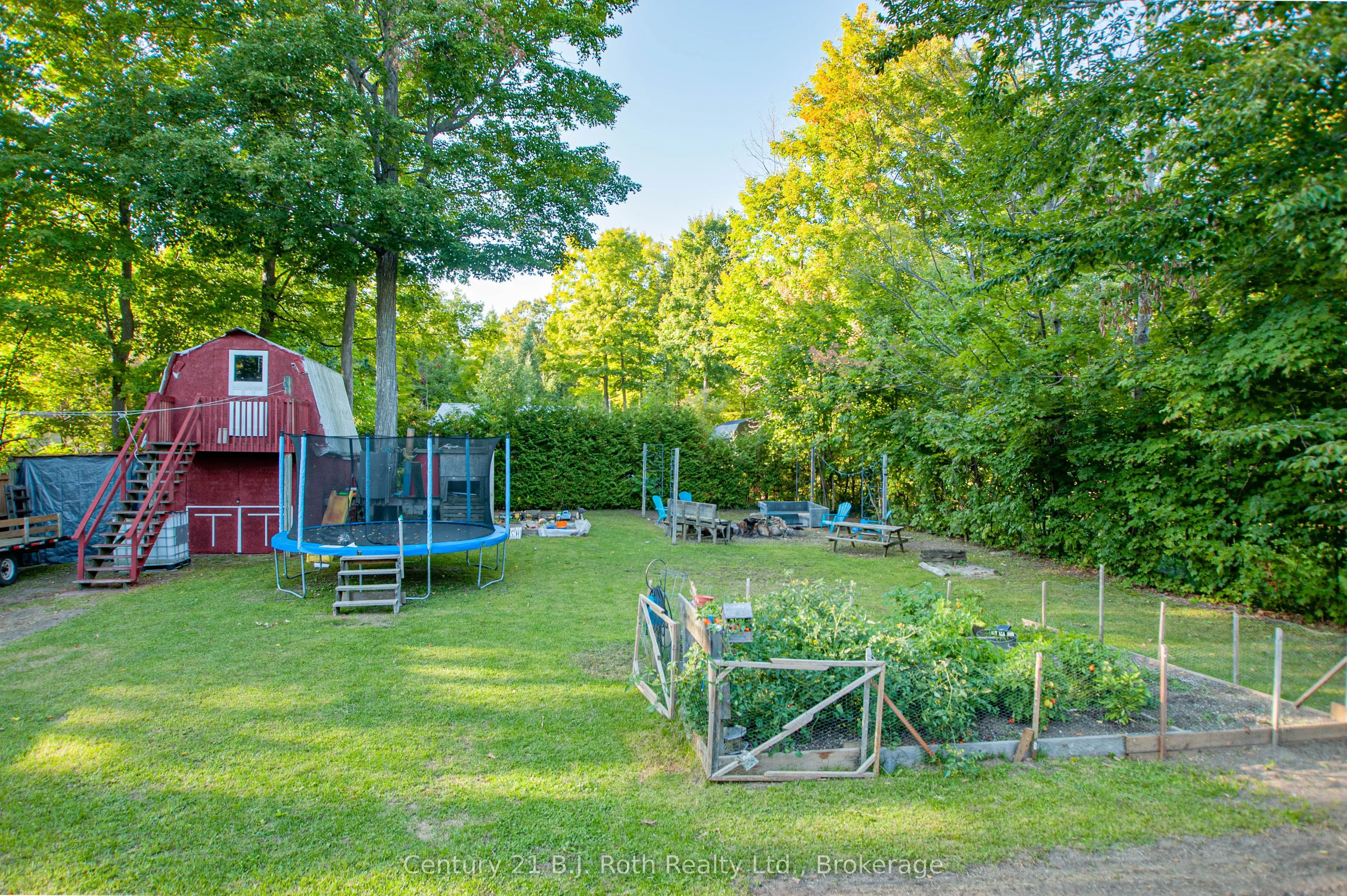 18 Mundy Avenue