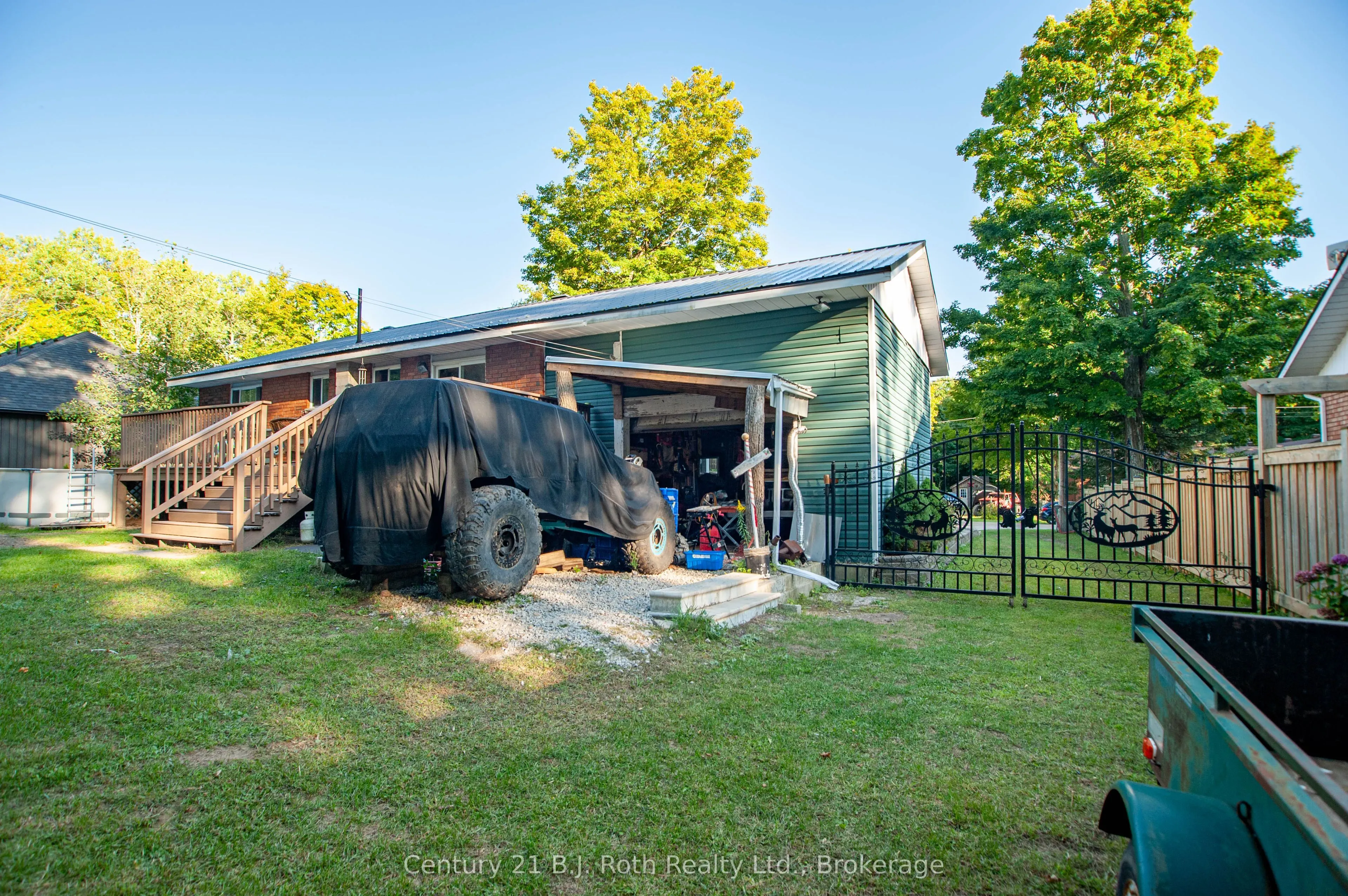 18 Mundy Avenue