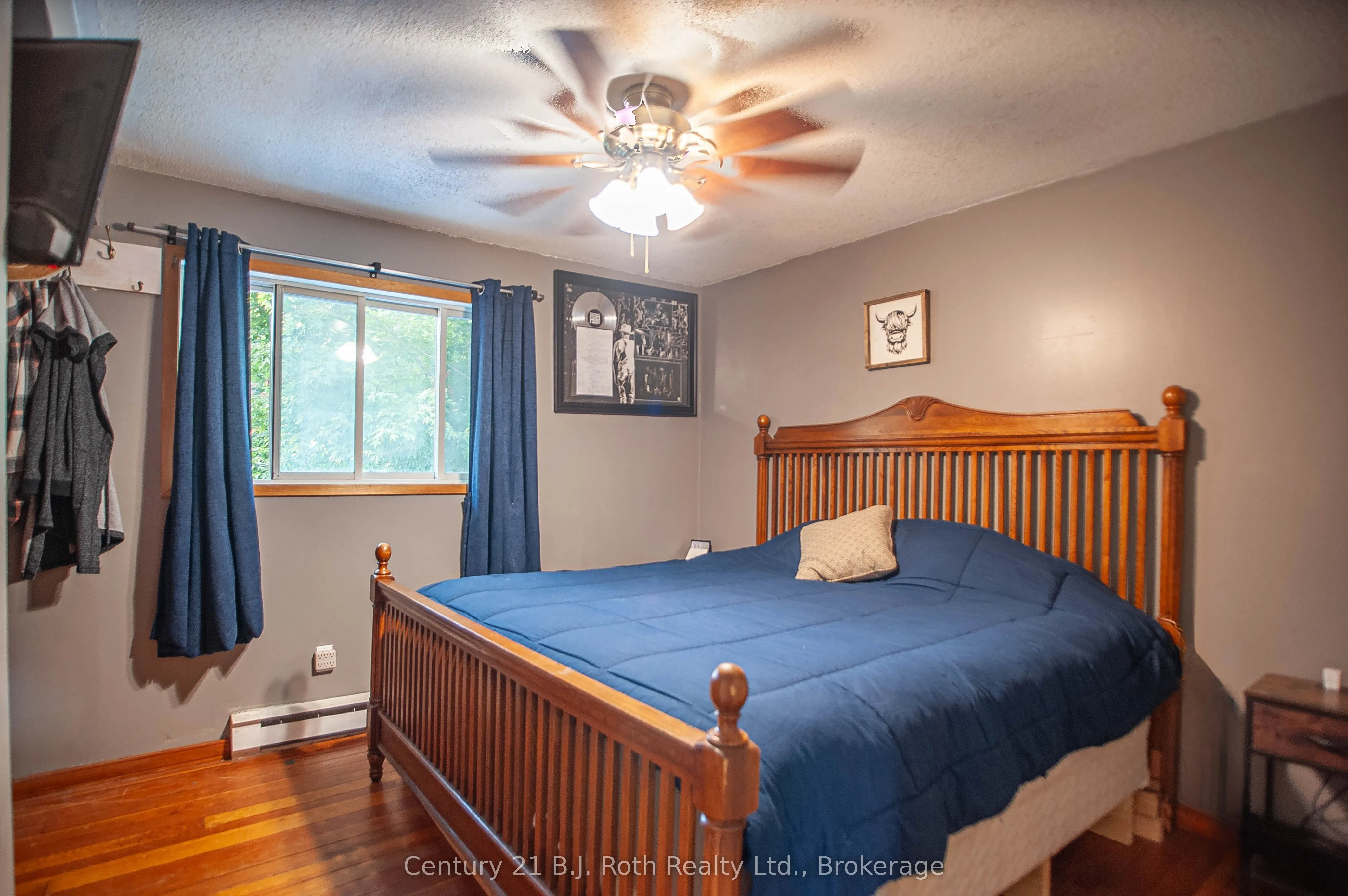18 Mundy Avenue