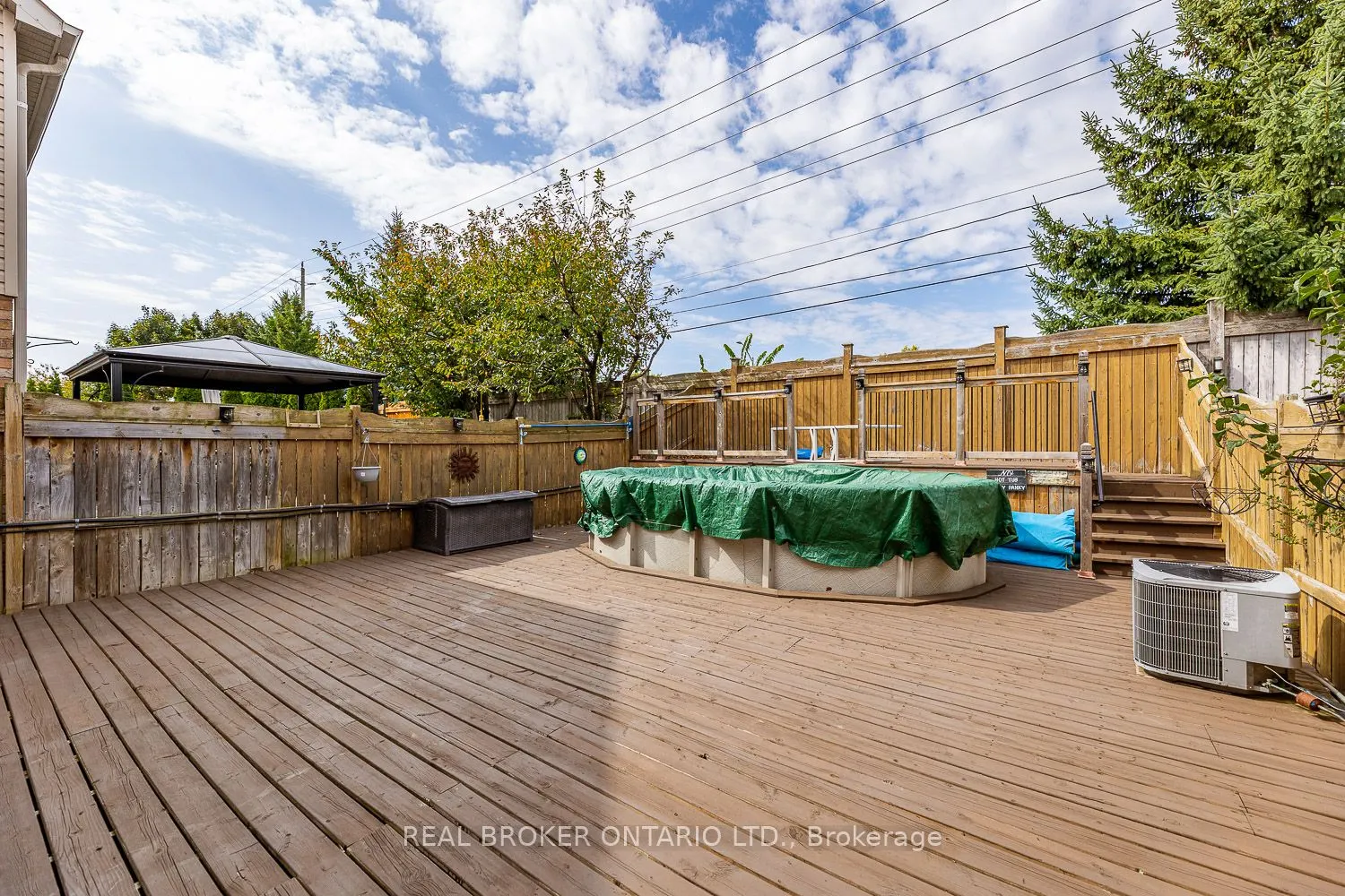 89 Bentley Crescent