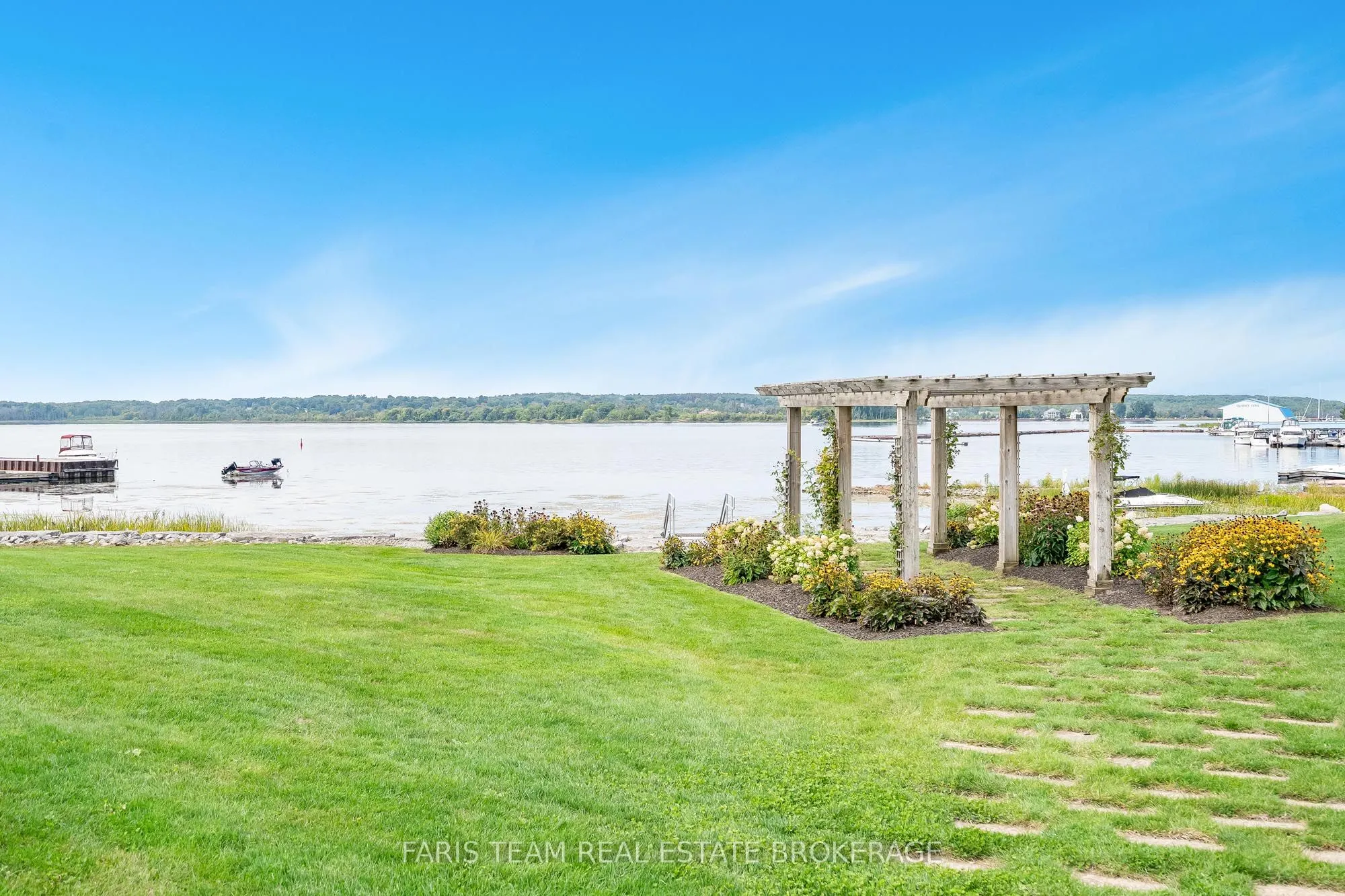 192 Wycliffe Cove