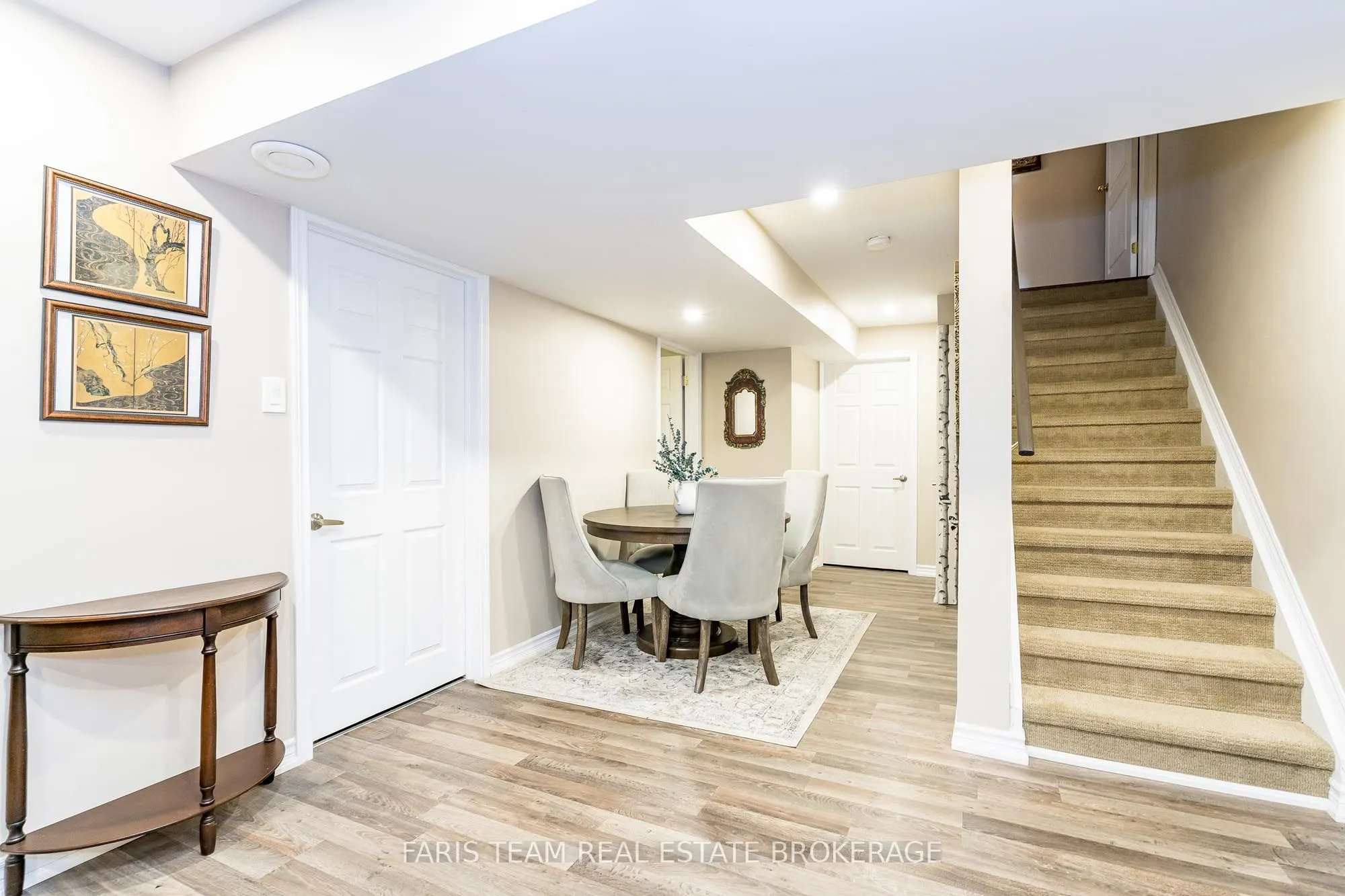 192 Wycliffe Cove