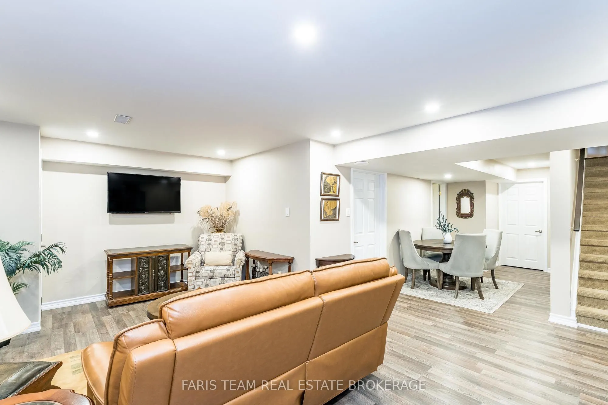 192 Wycliffe Cove
