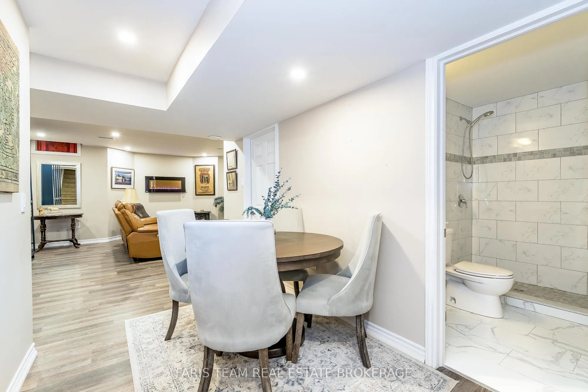 192 Wycliffe Cove