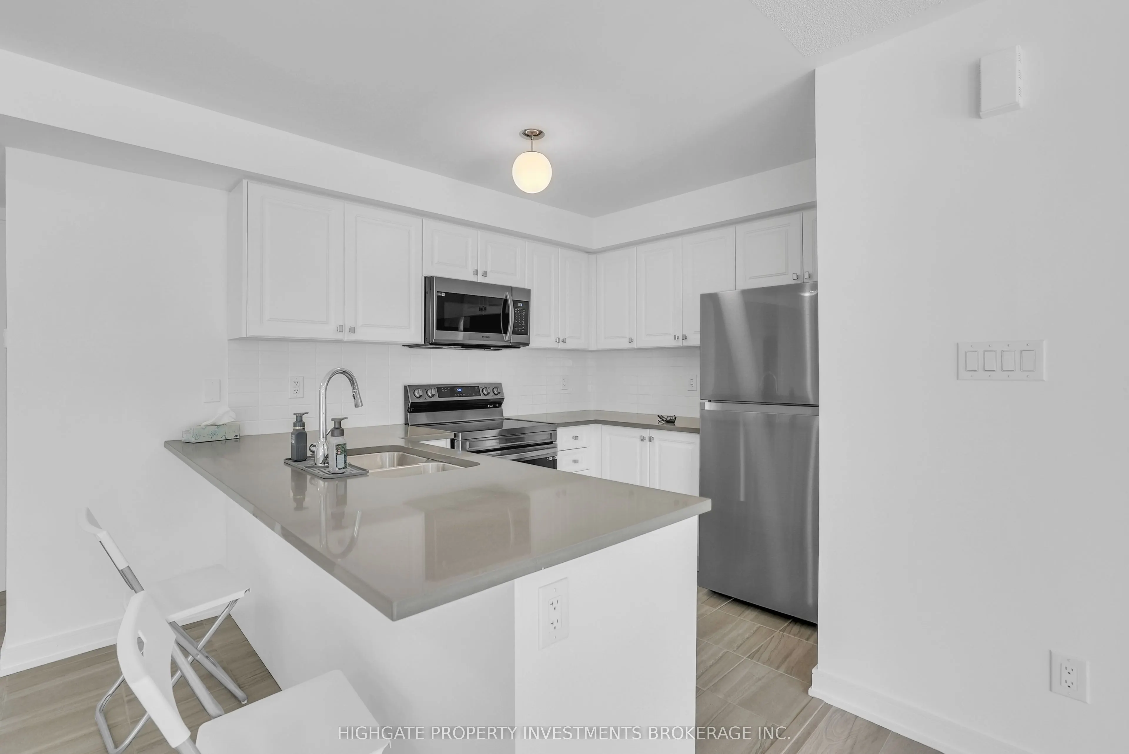 107 Appletree Lane, #00