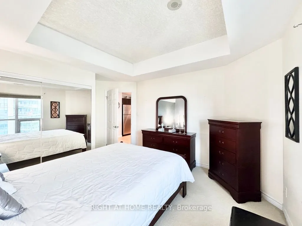 37 Ellen Street, #703