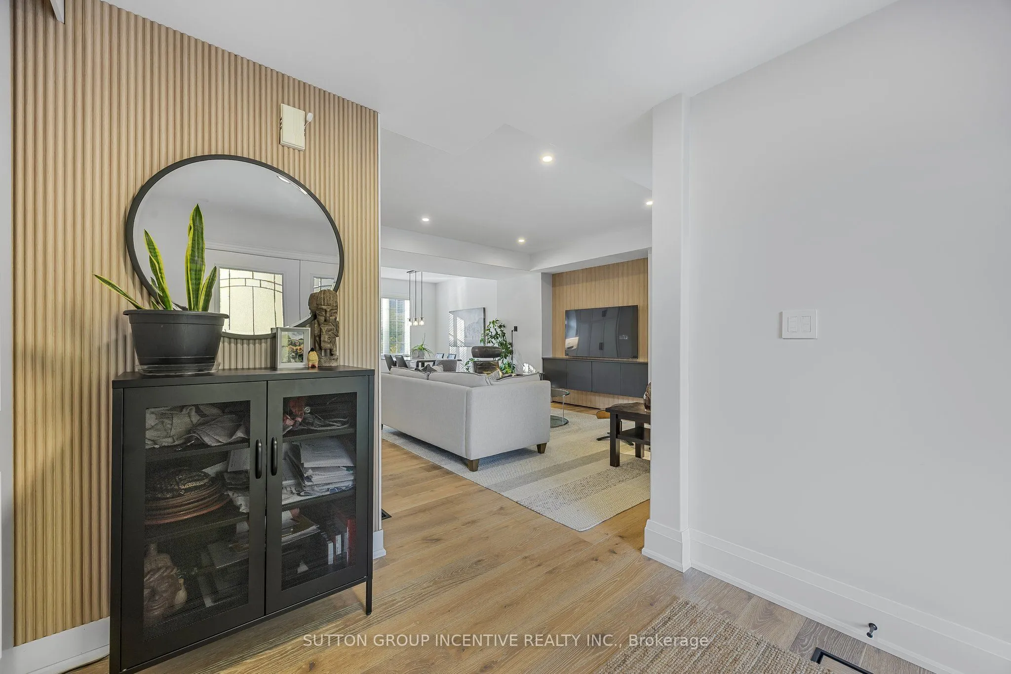 19 White Oaks Road, #8