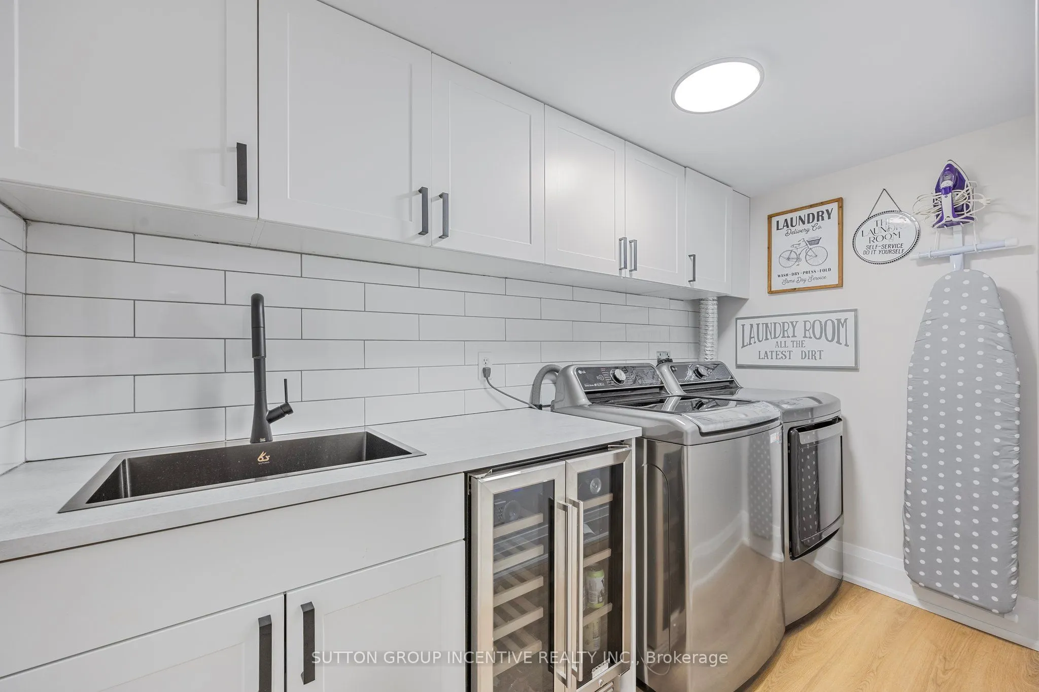19 White Oaks Road, #8
