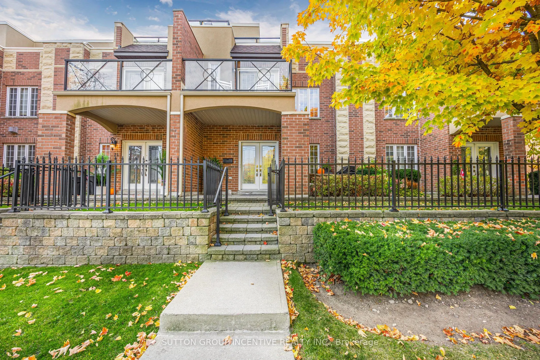 19 White Oaks Road, #8