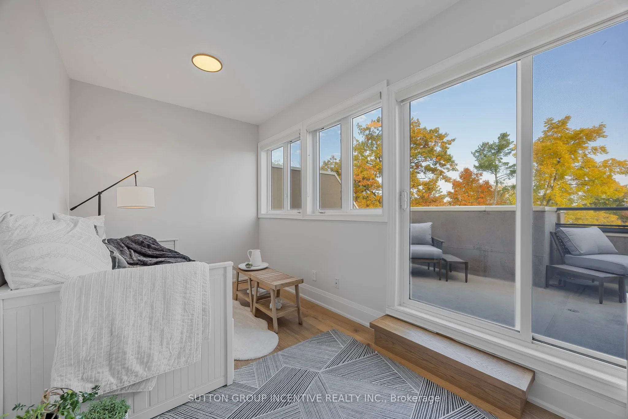 19 White Oaks Road, #8