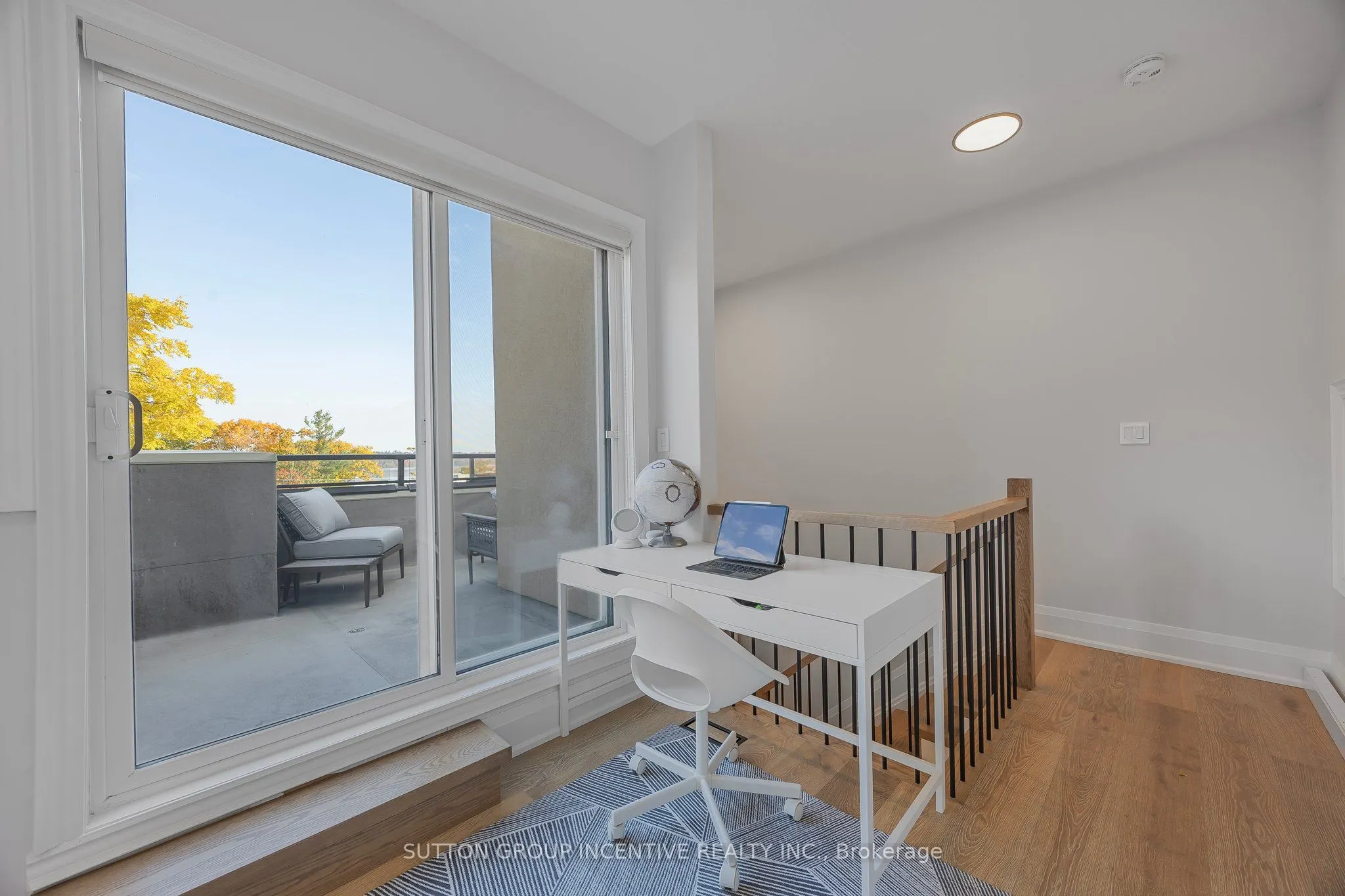 19 White Oaks Road, #8