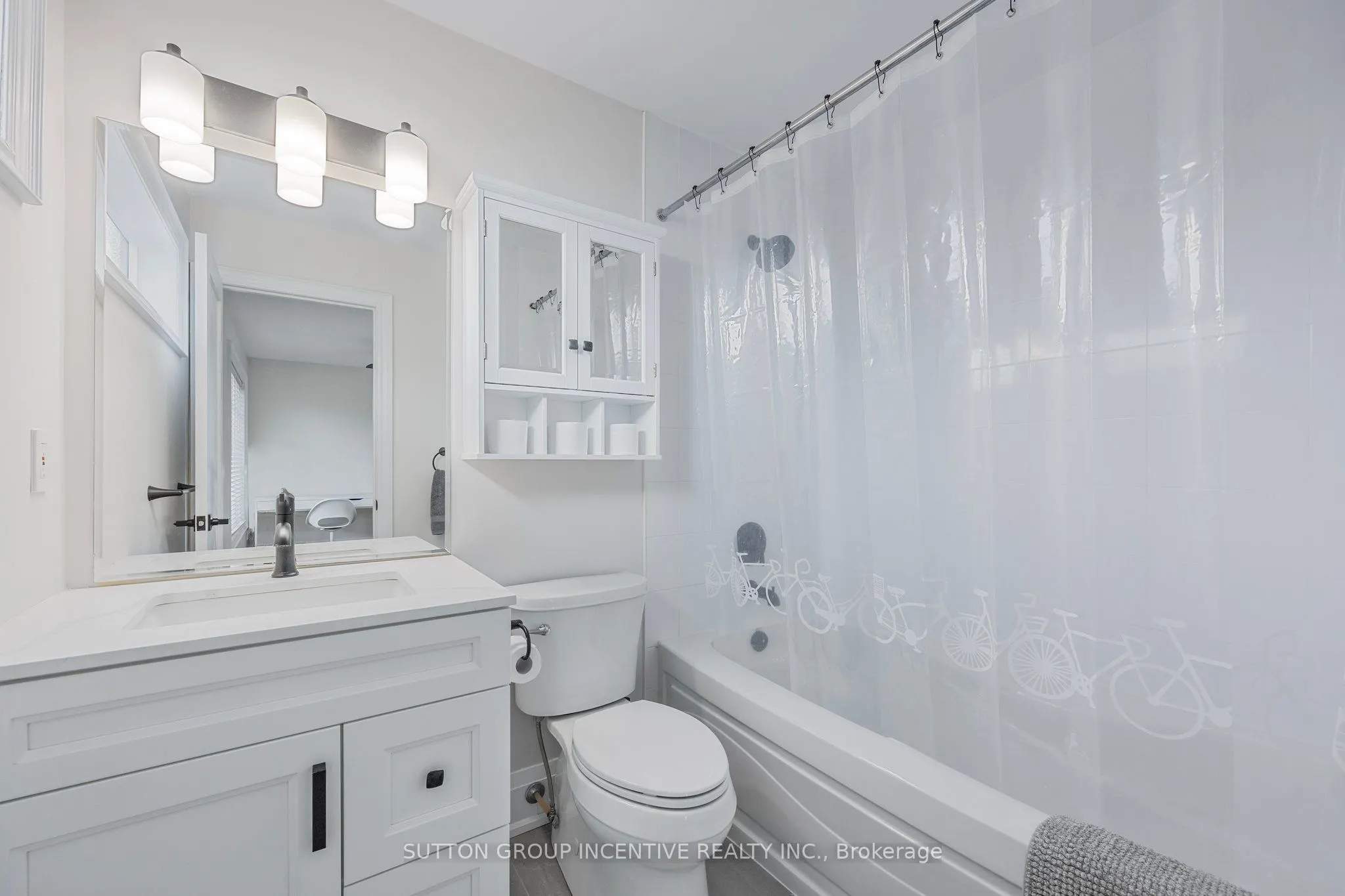 19 White Oaks Road, #8