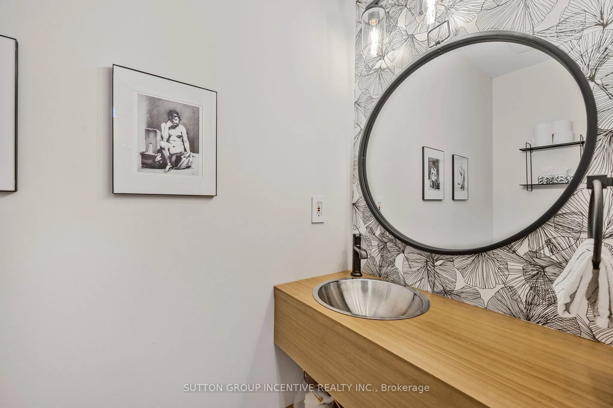19 White Oaks Road, #8