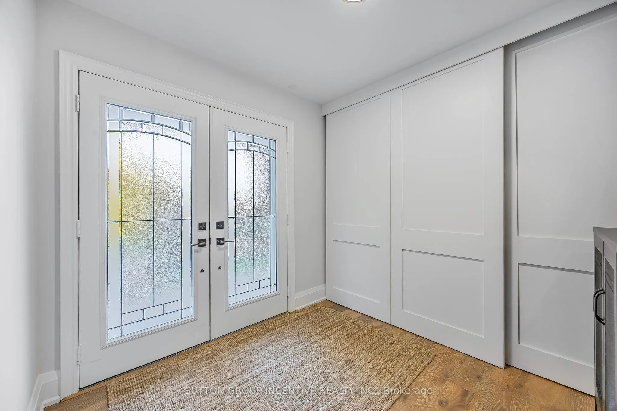 19 White Oaks Road, #8
