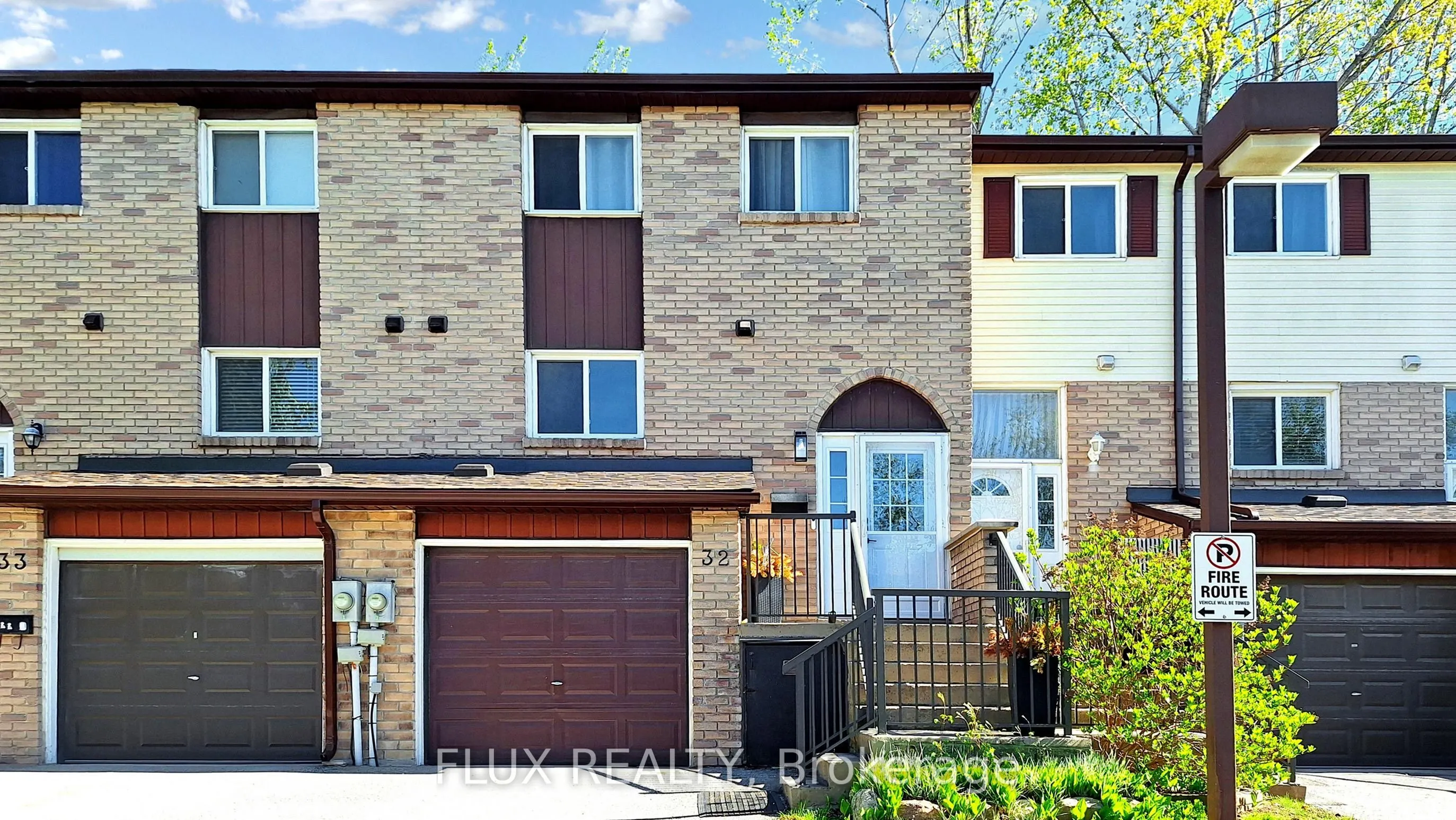52 Adelaide Street, #32