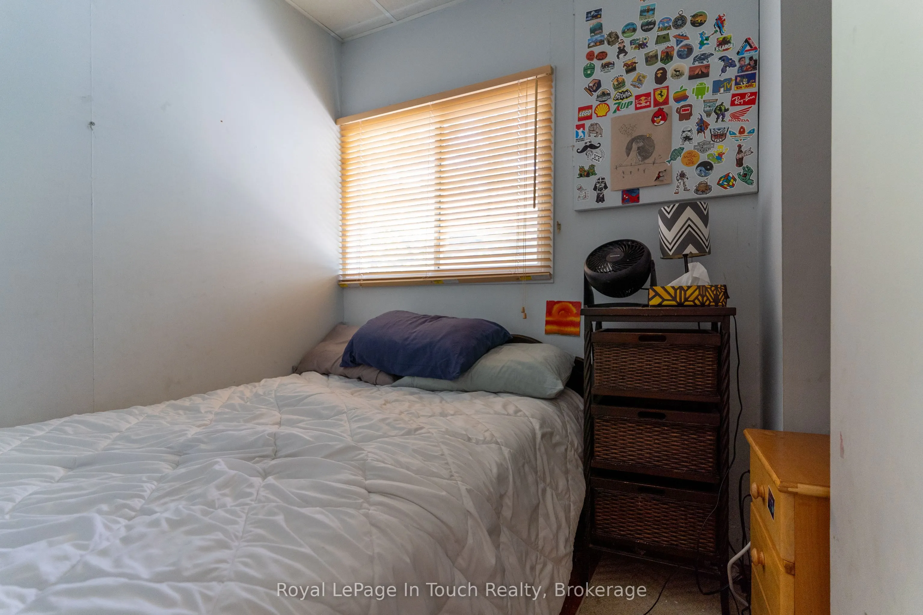 944 River Road E