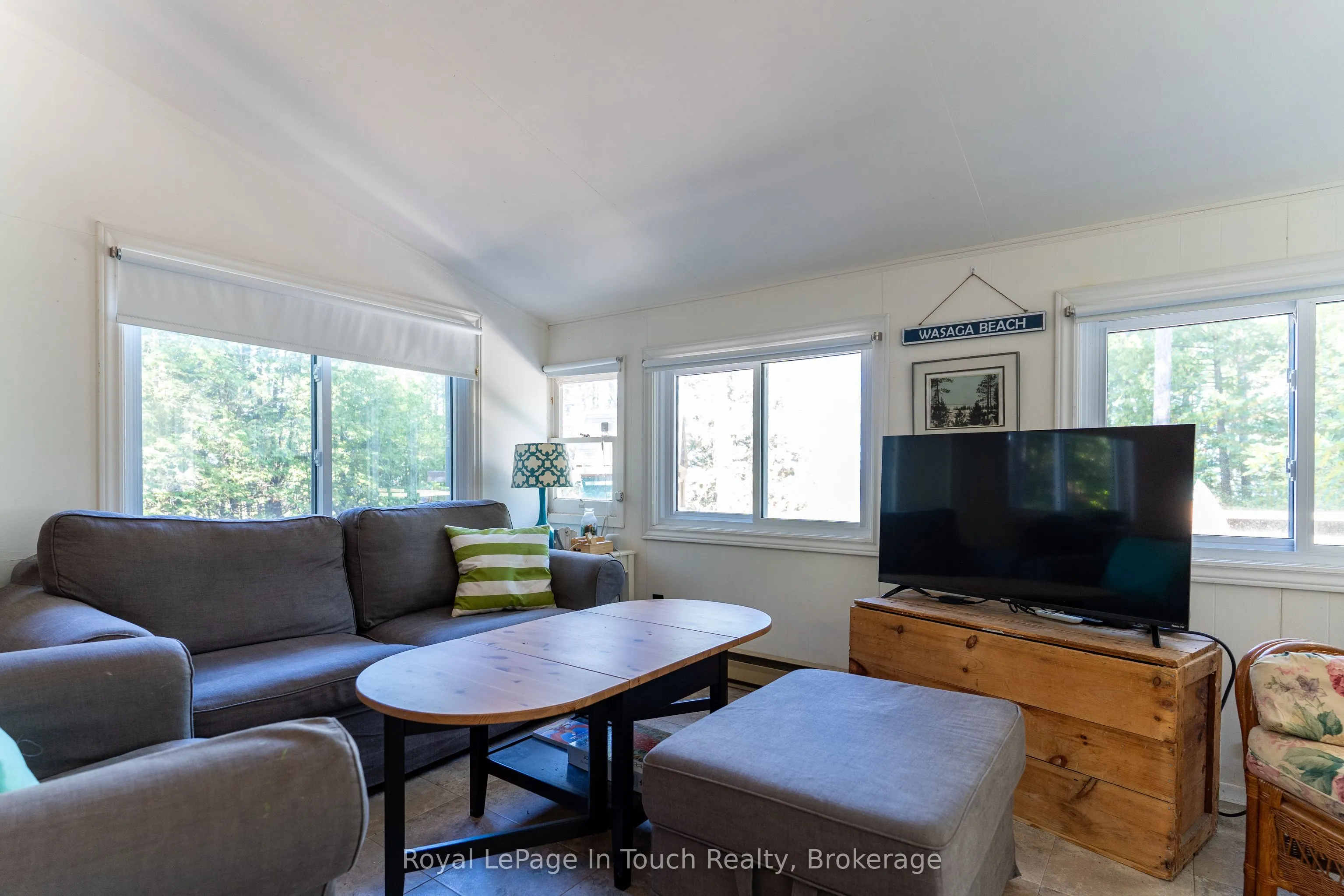 944 River Road E