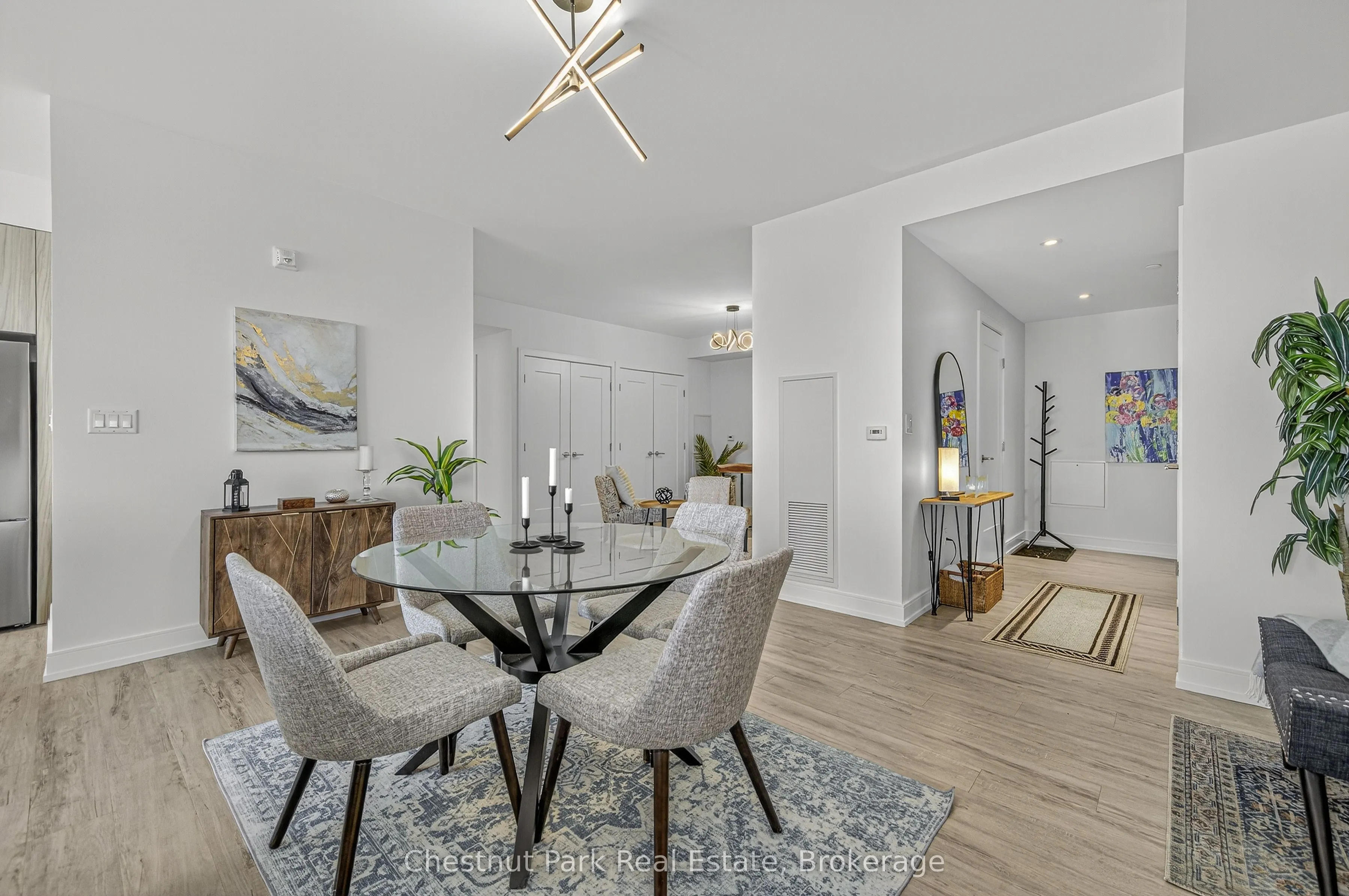 185 Dunlop Street E, #823