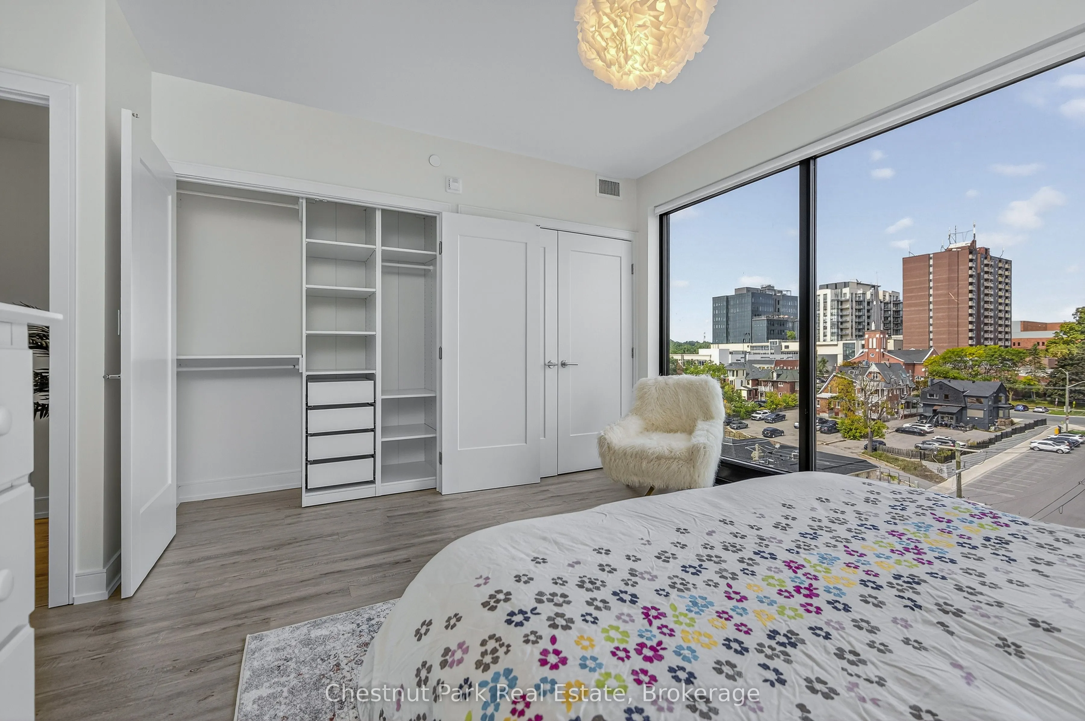 185 Dunlop Street E, #823