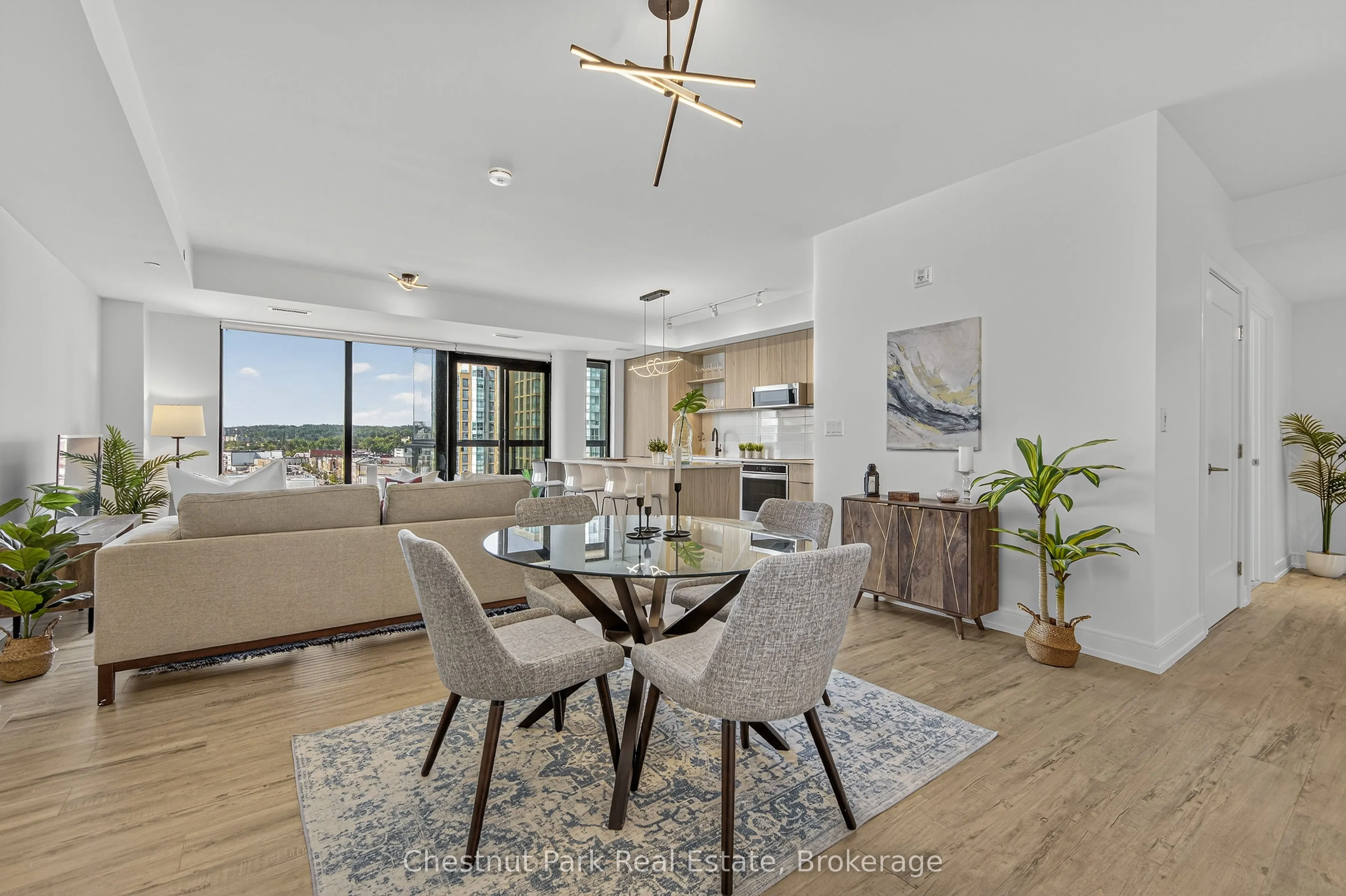 185 Dunlop Street E, #823