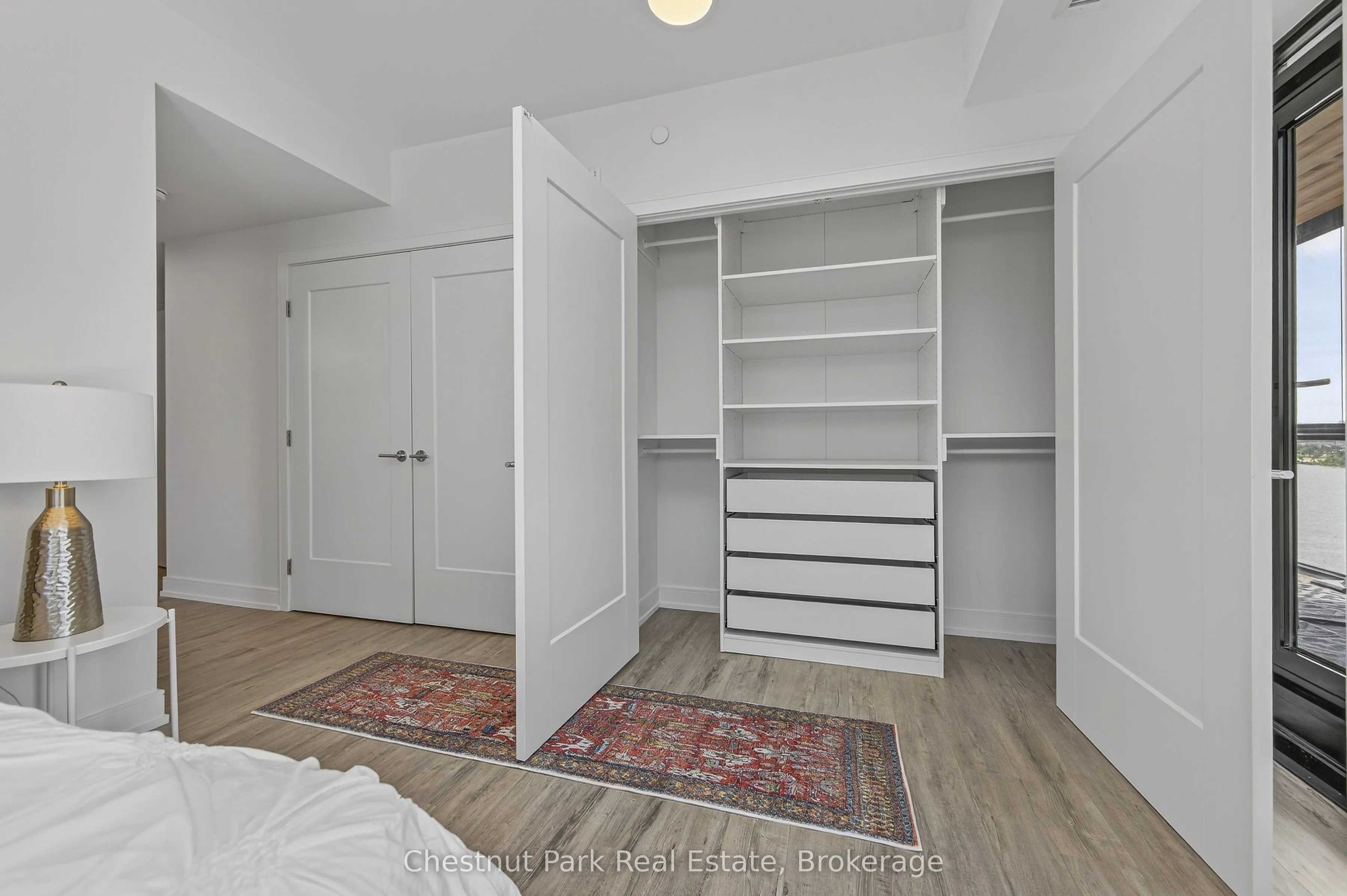 185 Dunlop Street E, #823