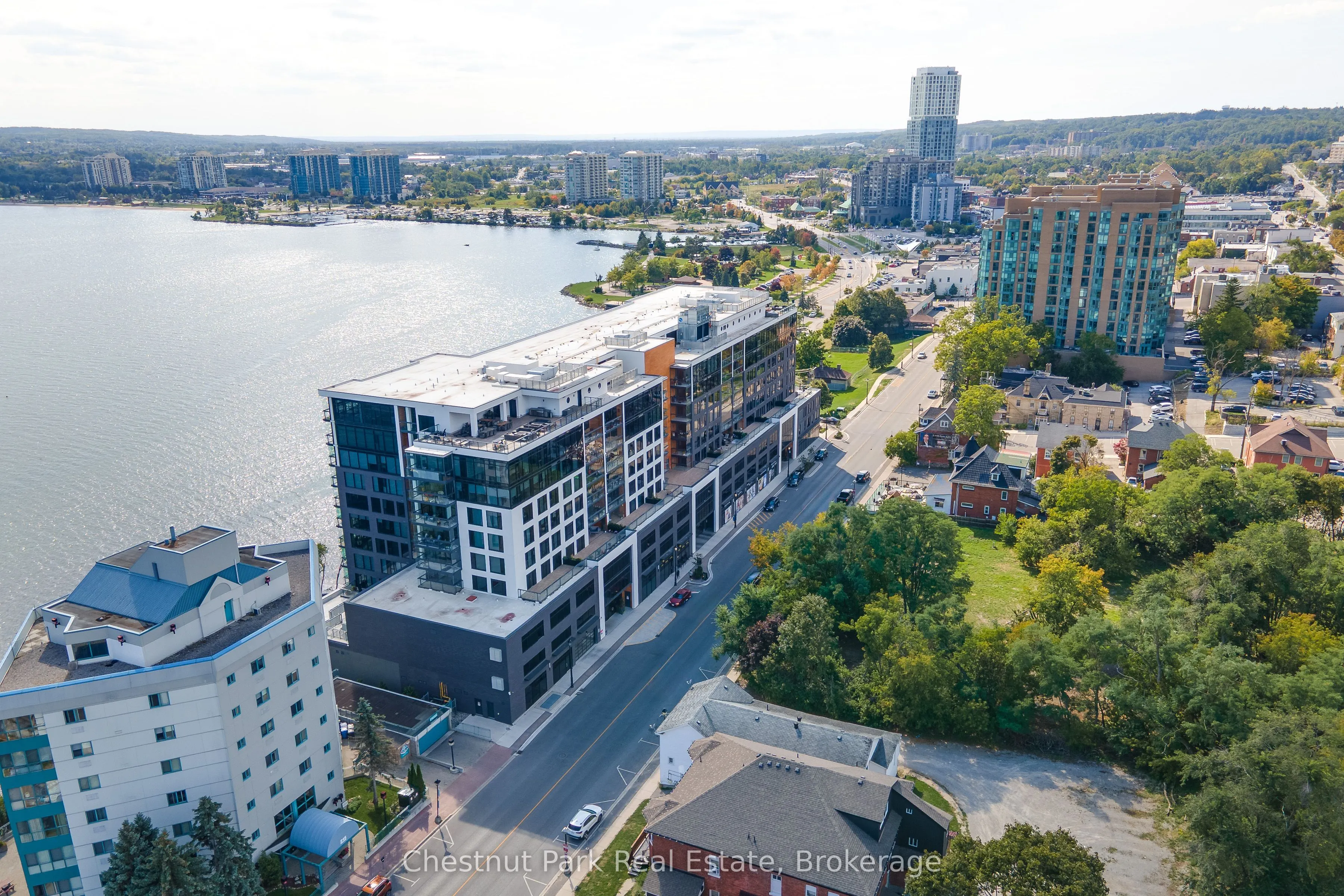 185 Dunlop Street E, #823