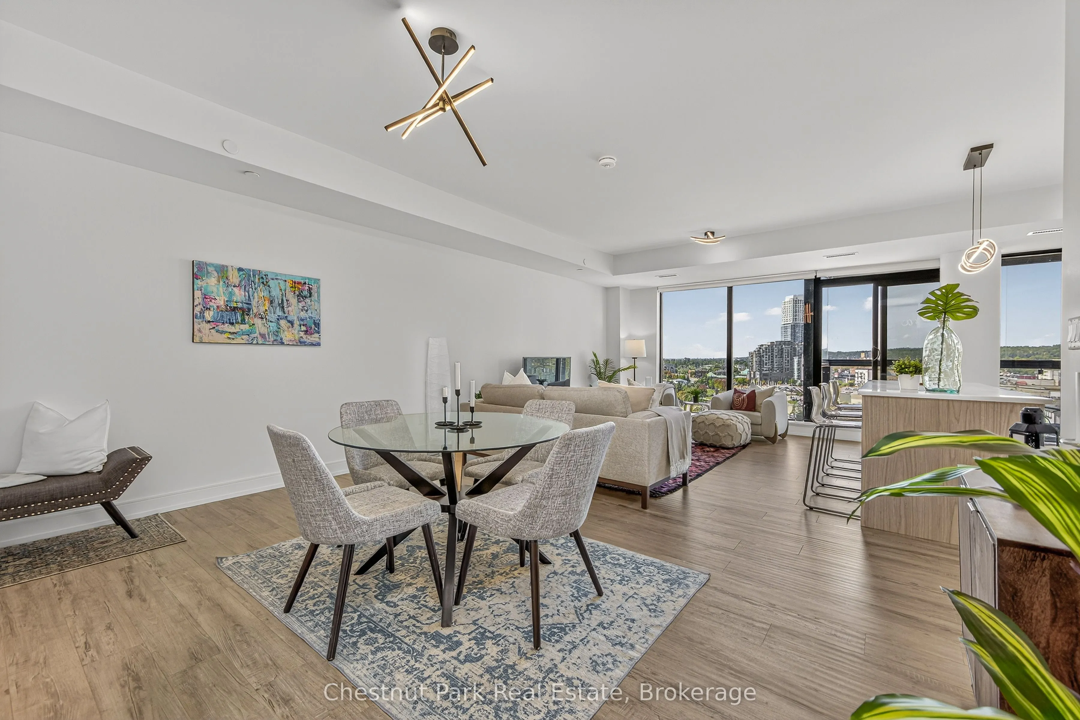 185 Dunlop Street E, #823