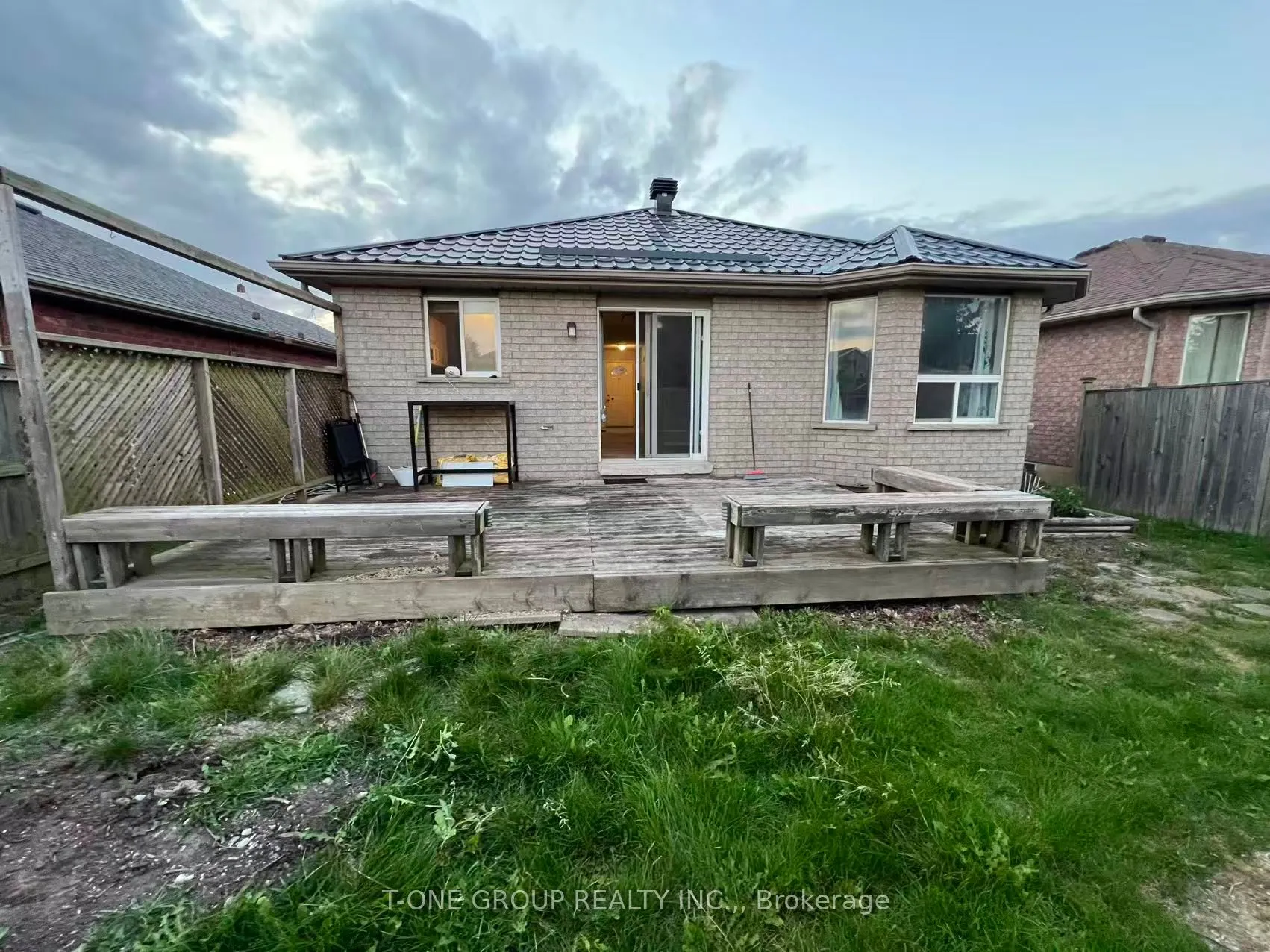 179 Hanmer Street E, #Upper