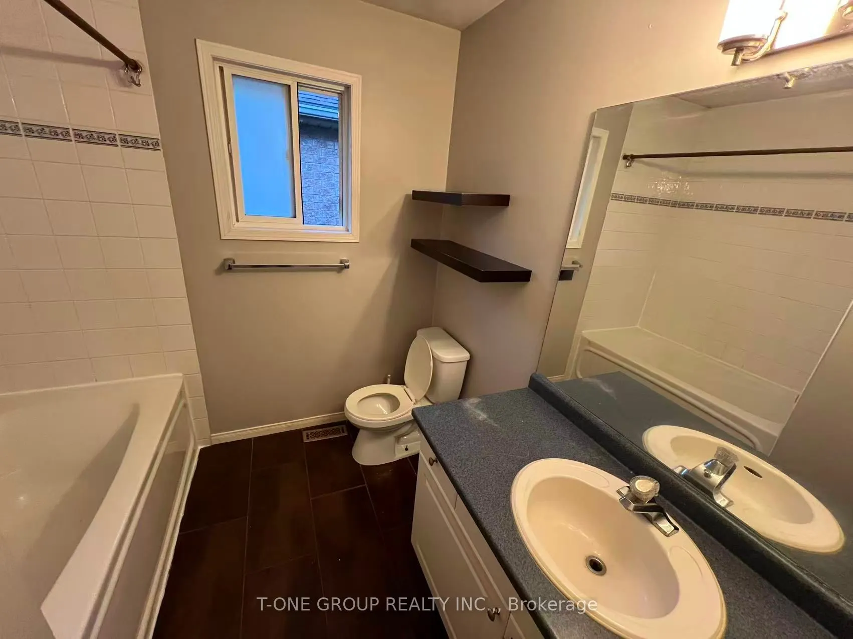179 Hanmer Street E, #Upper