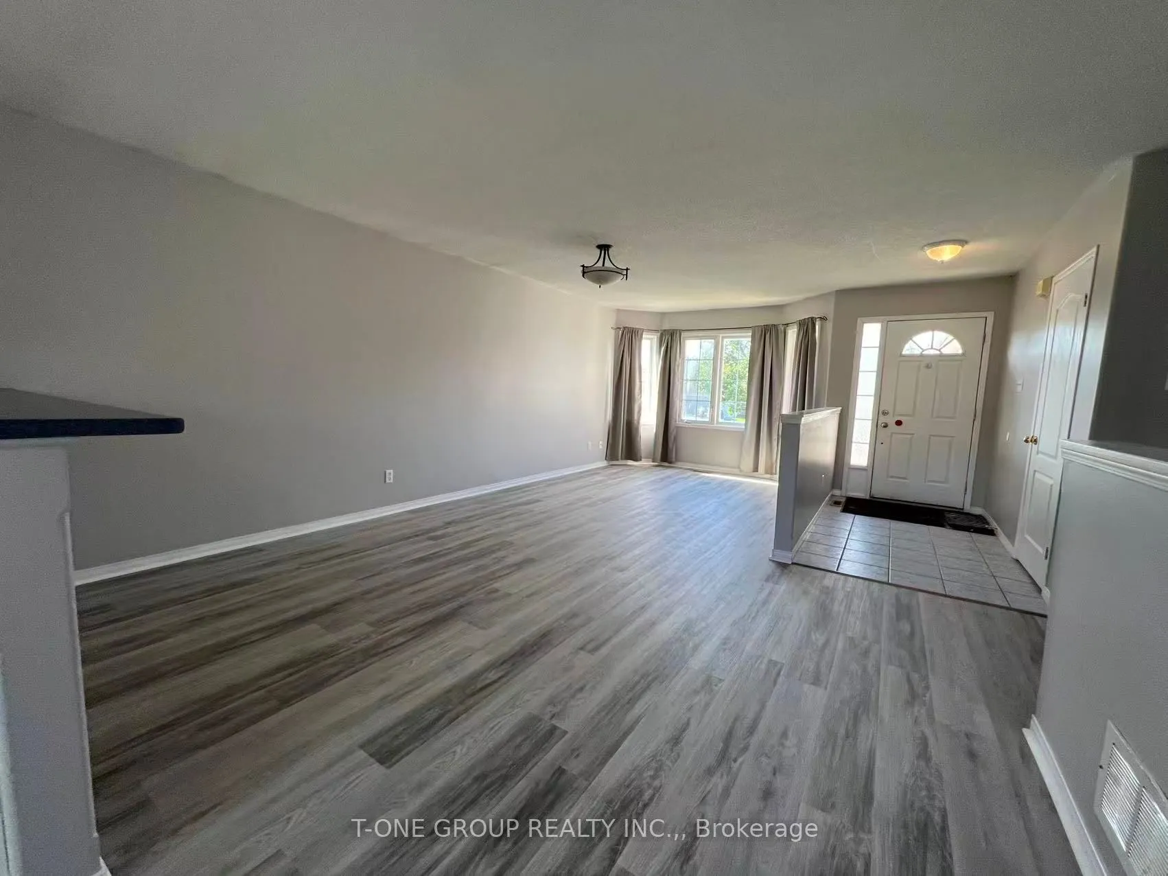 179 Hanmer Street E, #Upper