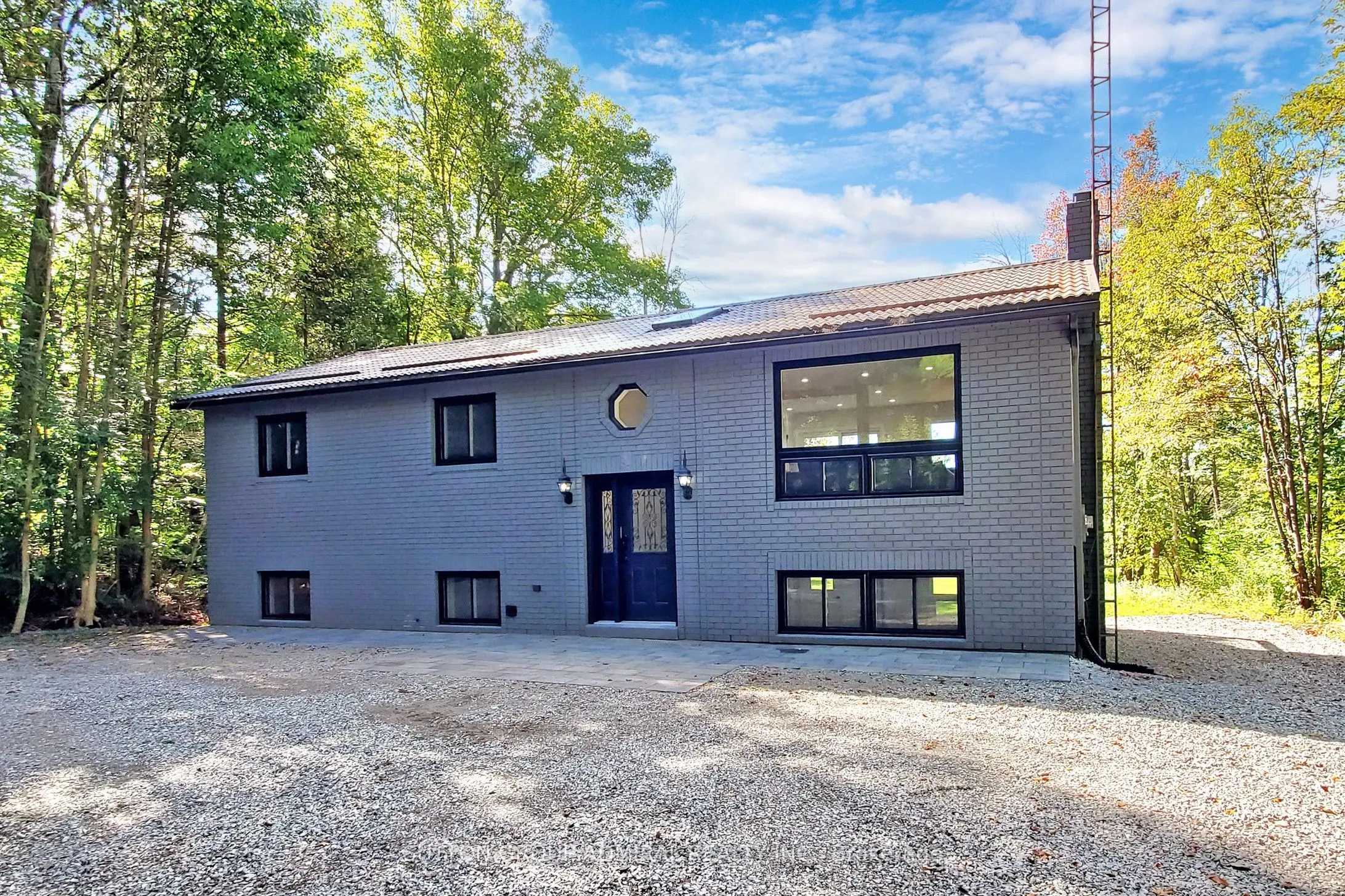 5127 Severn Pines Crescent