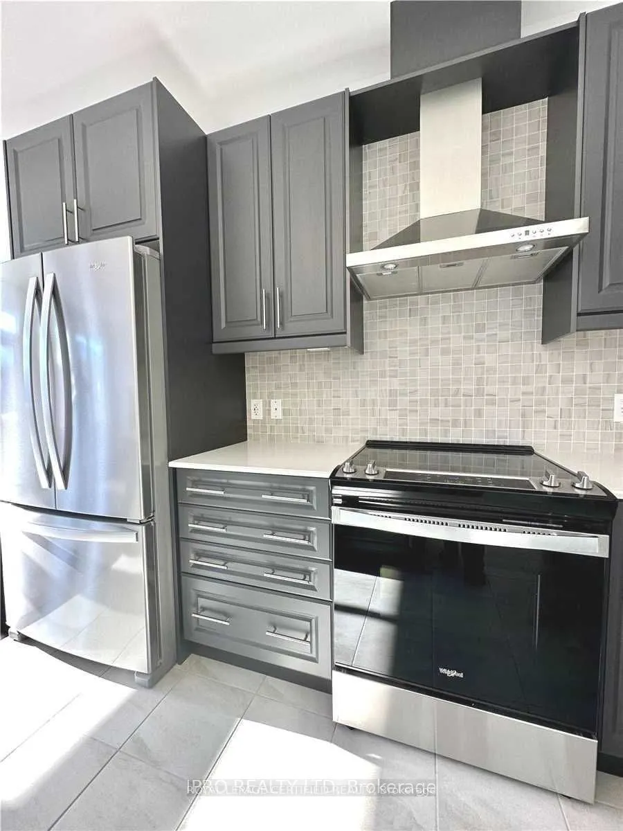 30 Periwinkle Road W