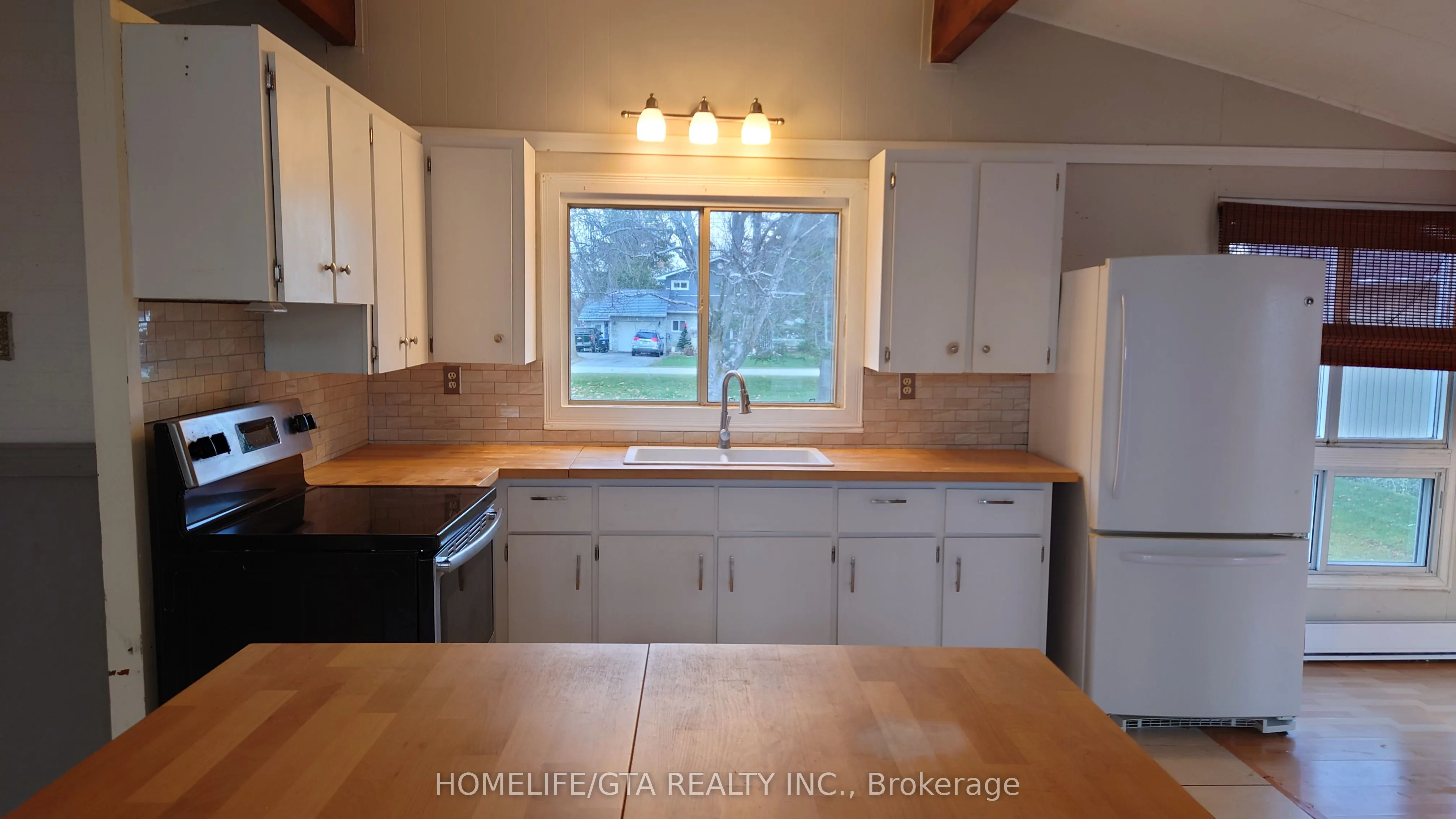4 Pinetree Court