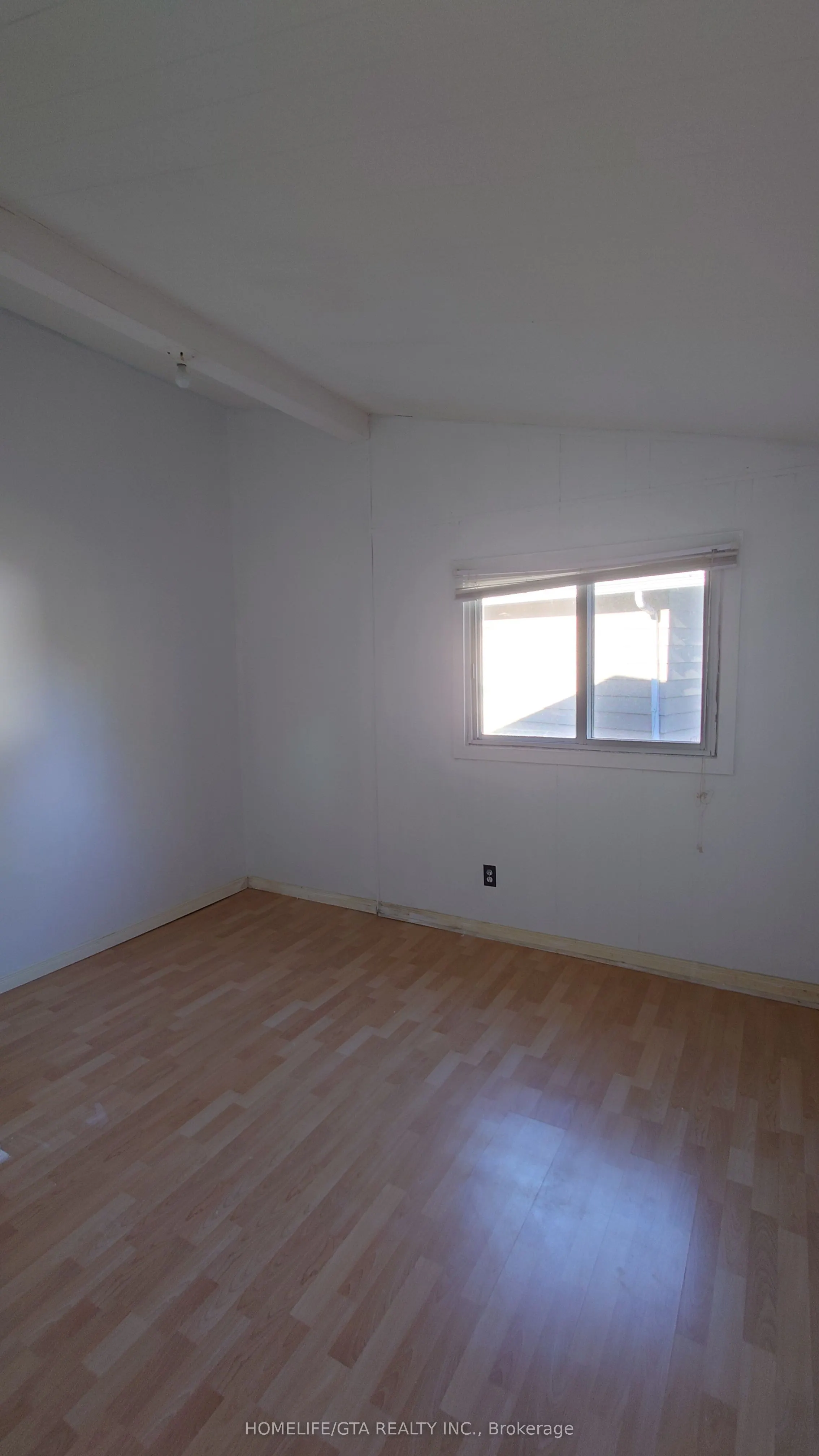 4 Pinetree Court