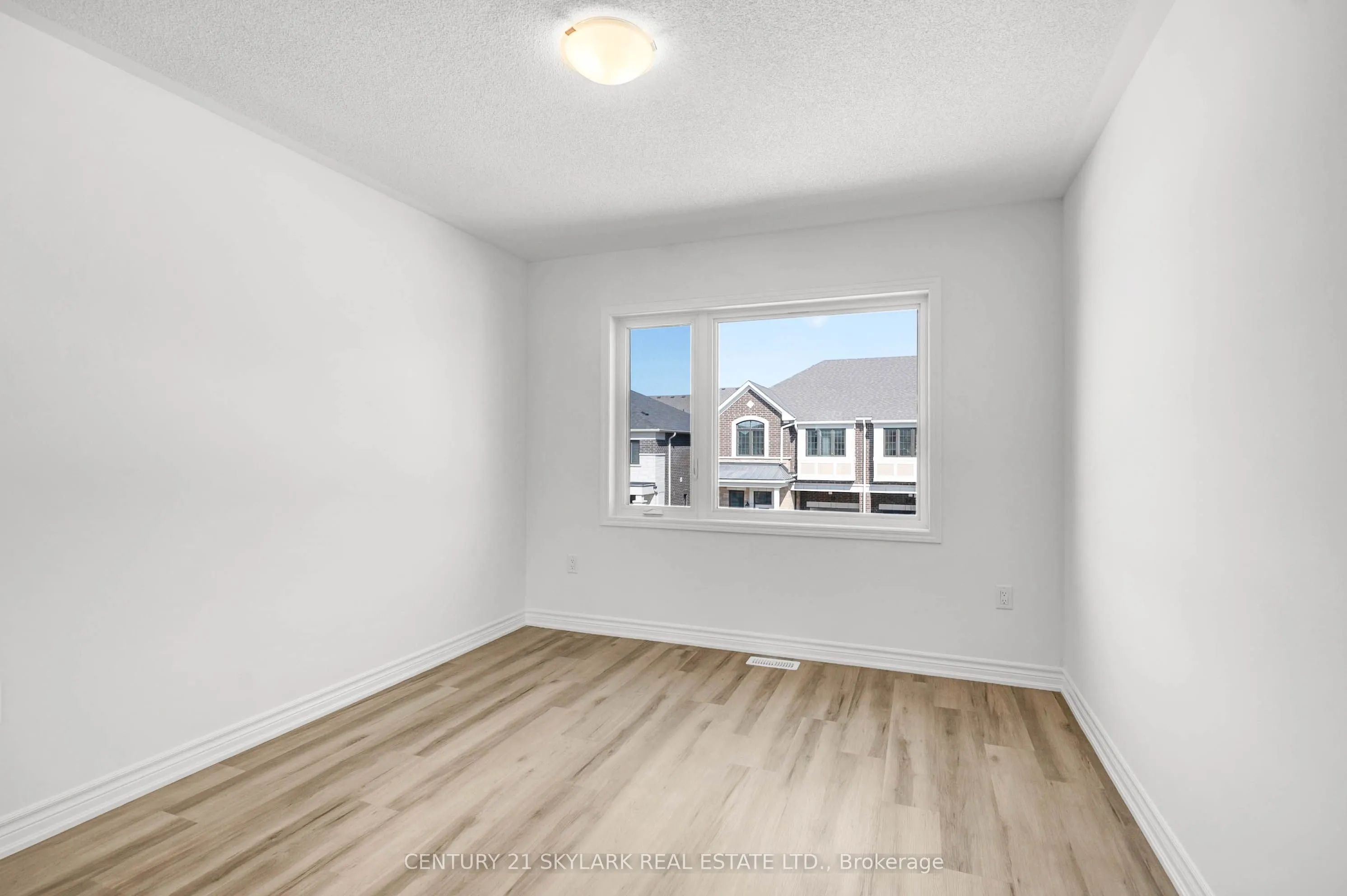 13 Vinewood Crescent