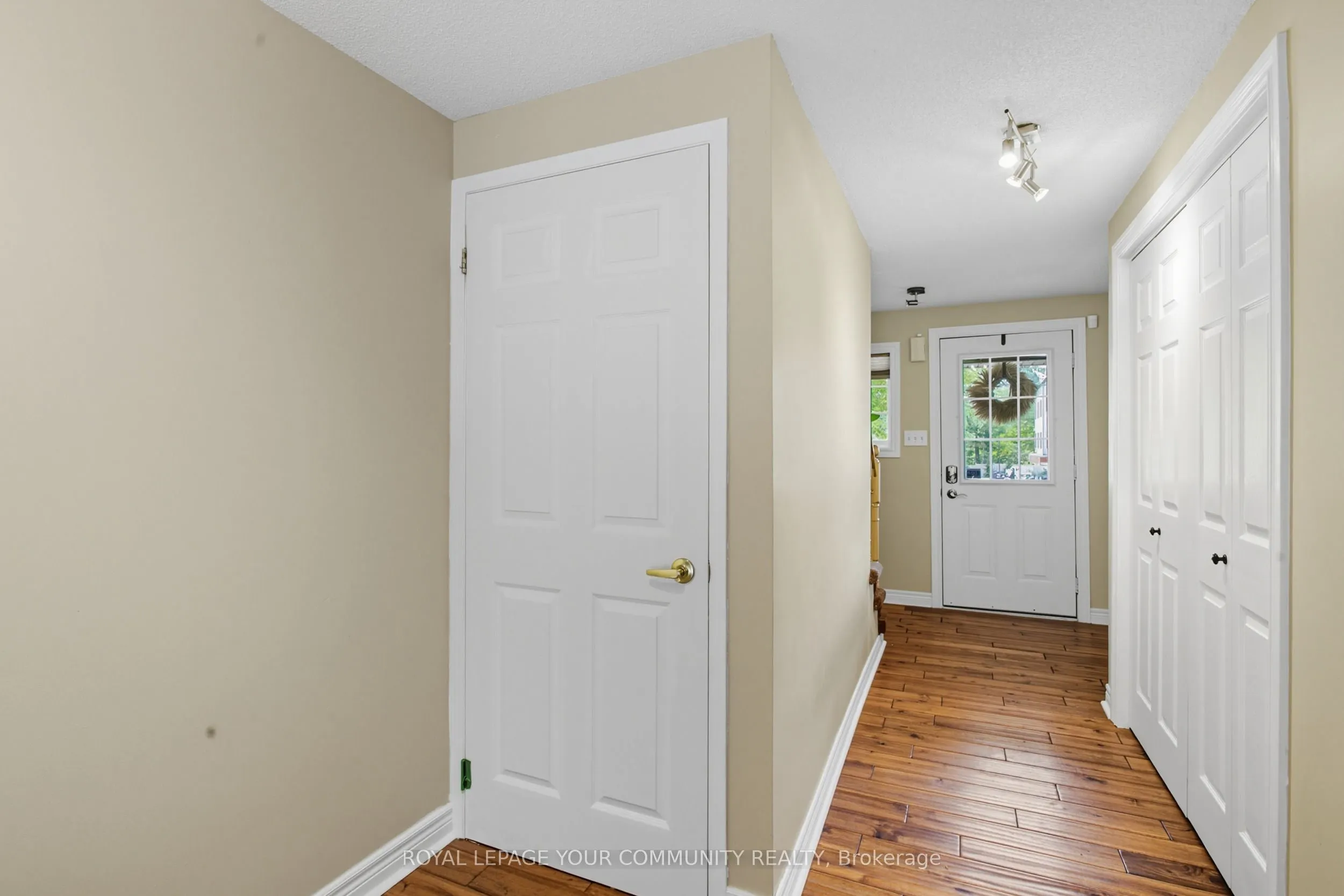 431 Ferndale Drive S